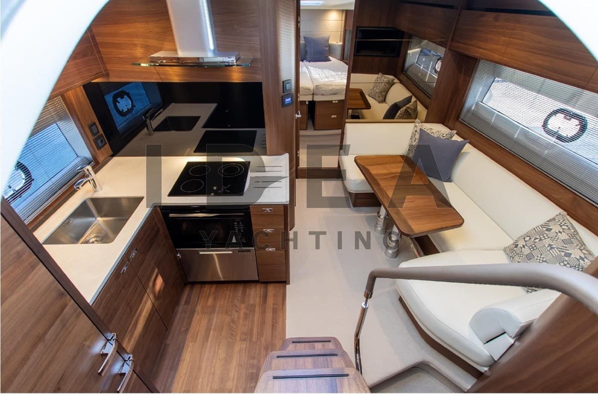 Princess Yachts V50 used - hero image 7