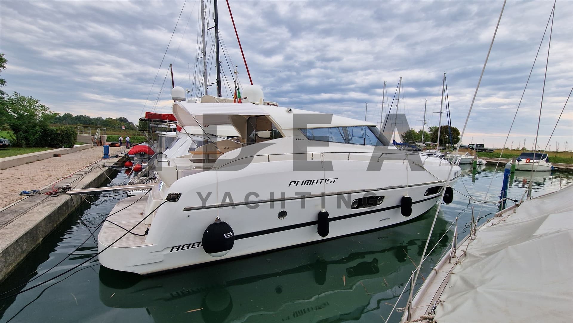 Primatist G 53' - Detail View 1 Primatist G 53' - Detail View 1