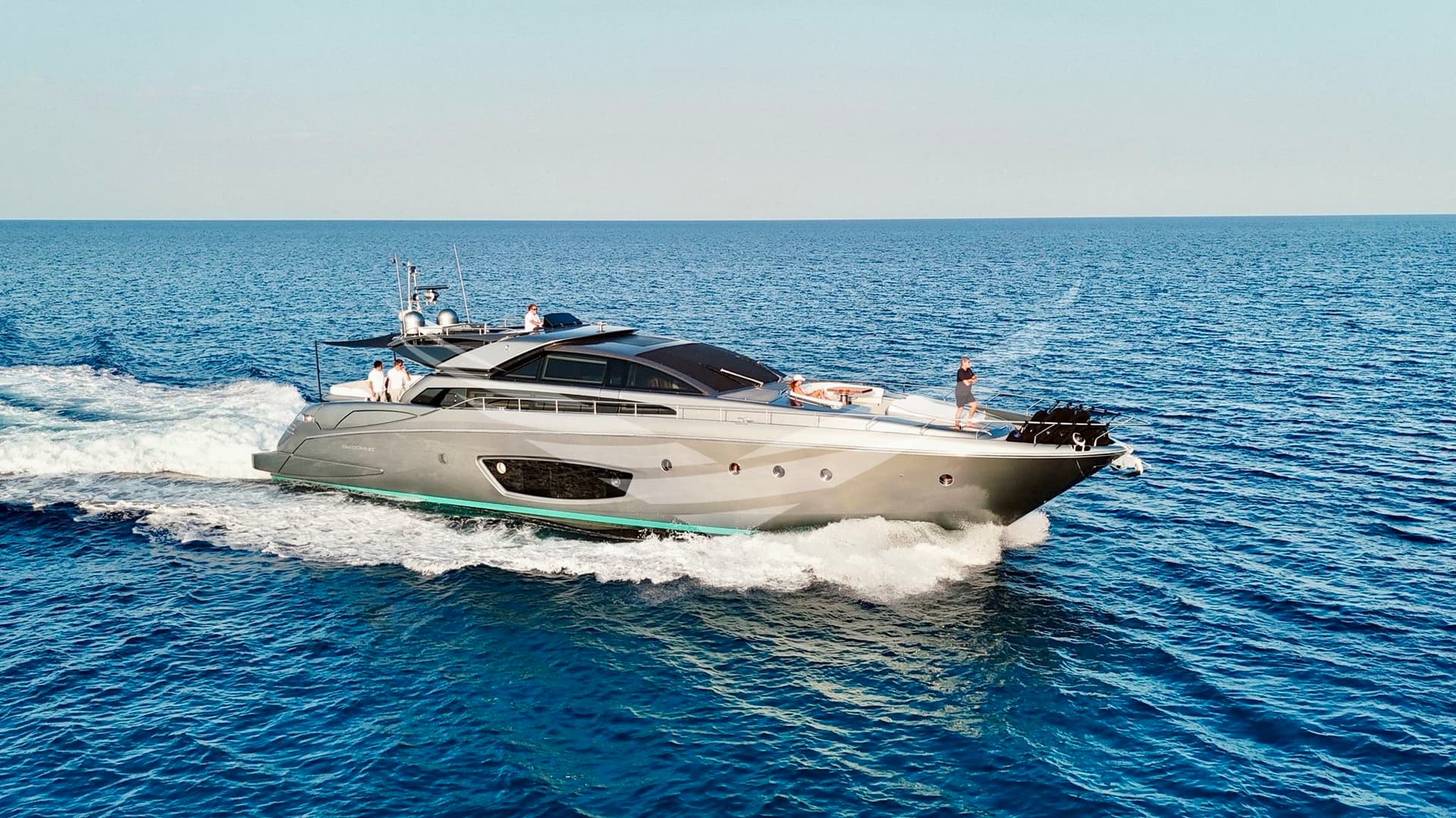 Riva 86 Domino - Main View Riva 86 Domino - Main View