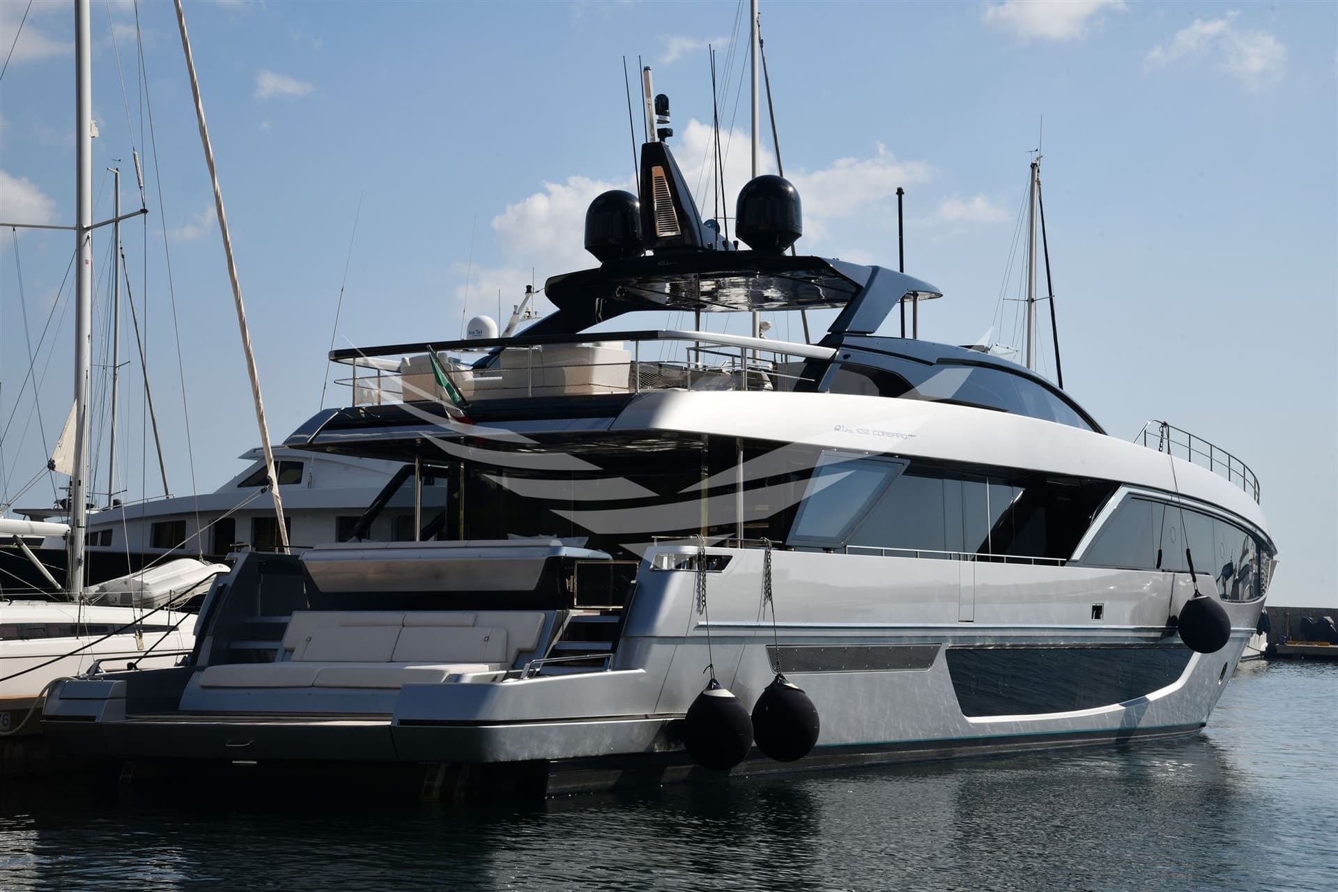 Riva 102 Corsaro Super - Detail View 1 Riva 102 Corsaro Super - Detail View 1