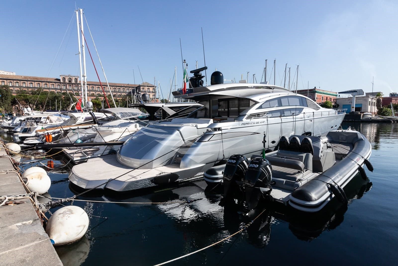 Pershing Pershing 82 usato - foto hero 2