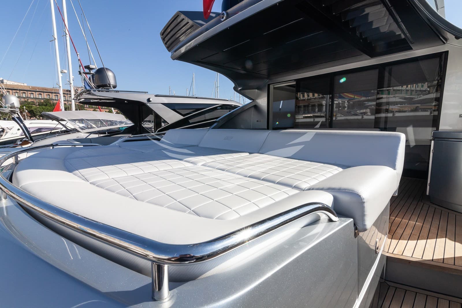 Pershing Pershing 82 usato - foto hero 17