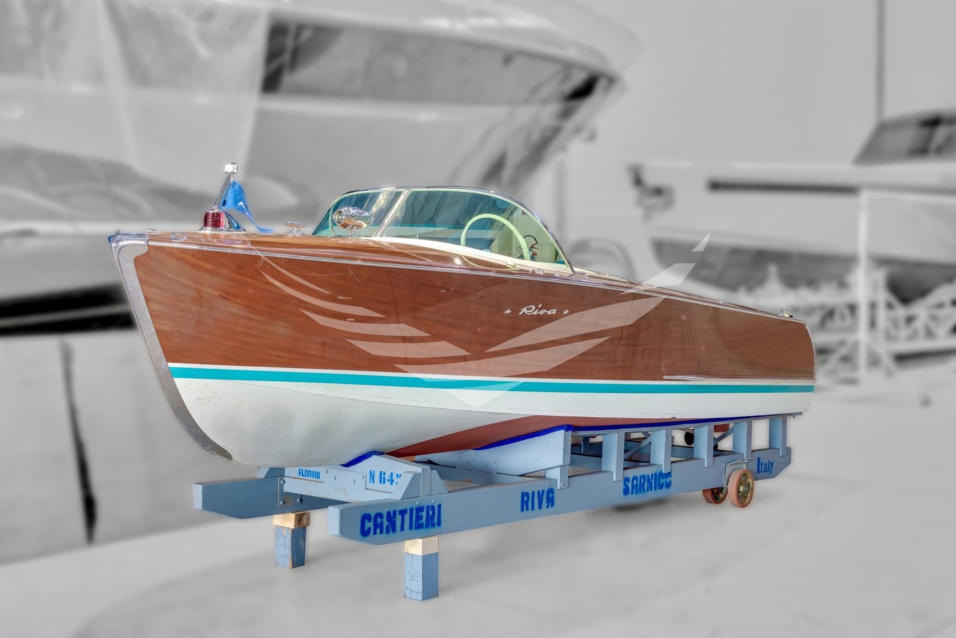 Riva Riva Florida - Detail View 1 Riva Riva Florida - Detail View 1