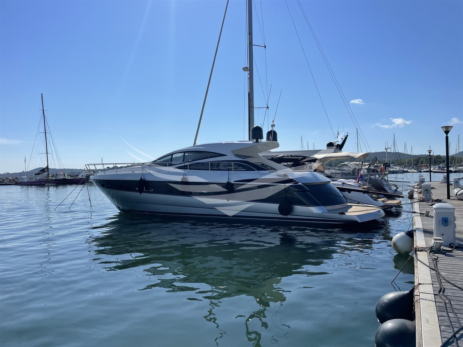 Pershing 56 usato - dettaglio 1