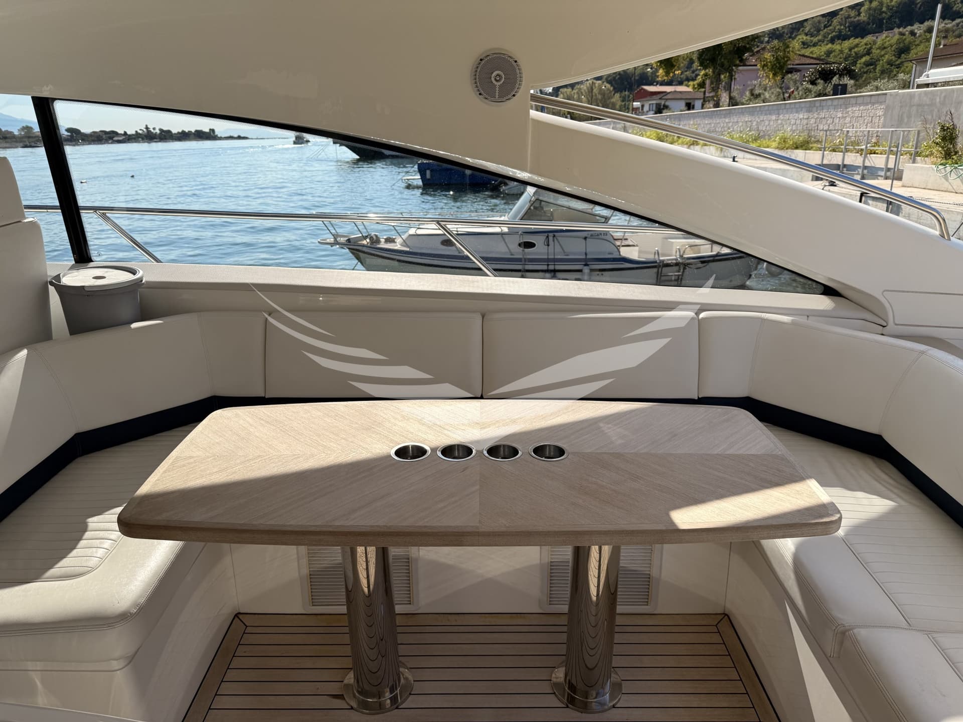 Princess Yachts V 53 usato - foto hero 12