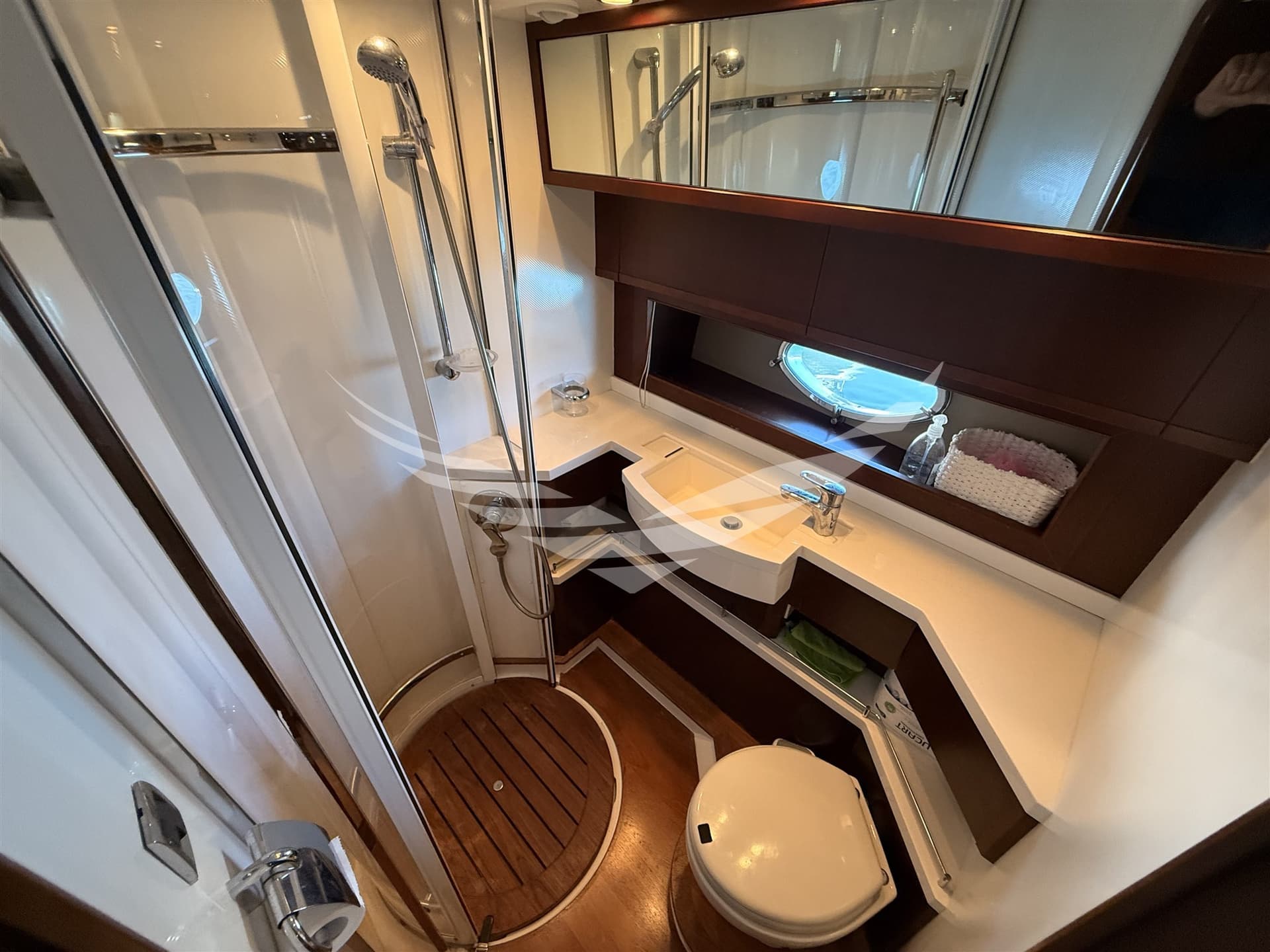 Princess Yachts V 53 usato - foto hero 24