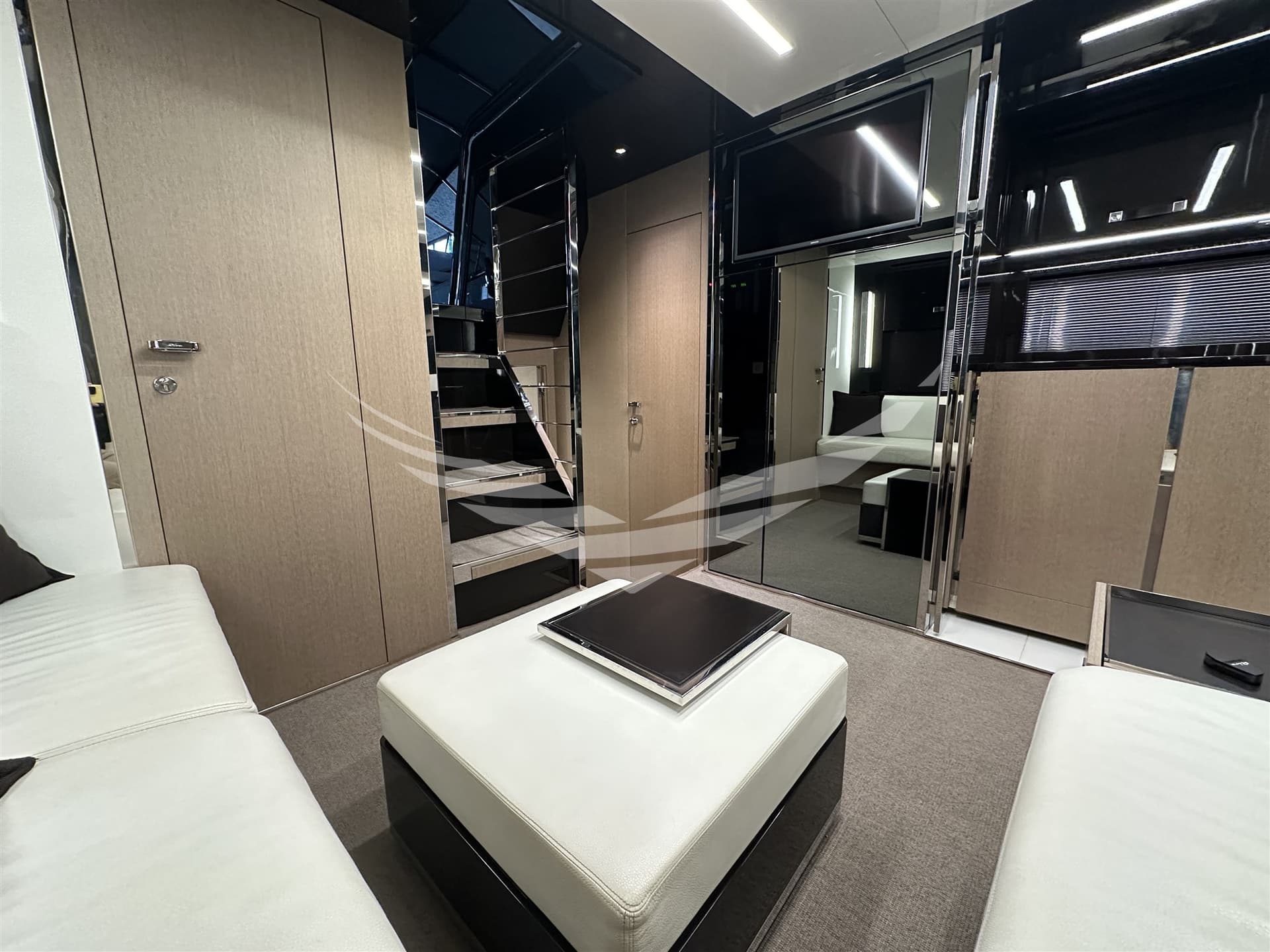 Riva 56 RIVALE usato - foto hero 15