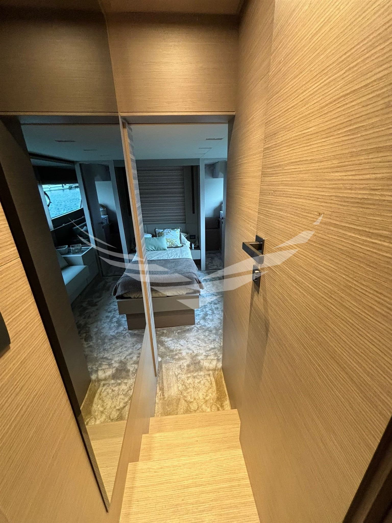 Ferretti 670 usato - foto hero 15