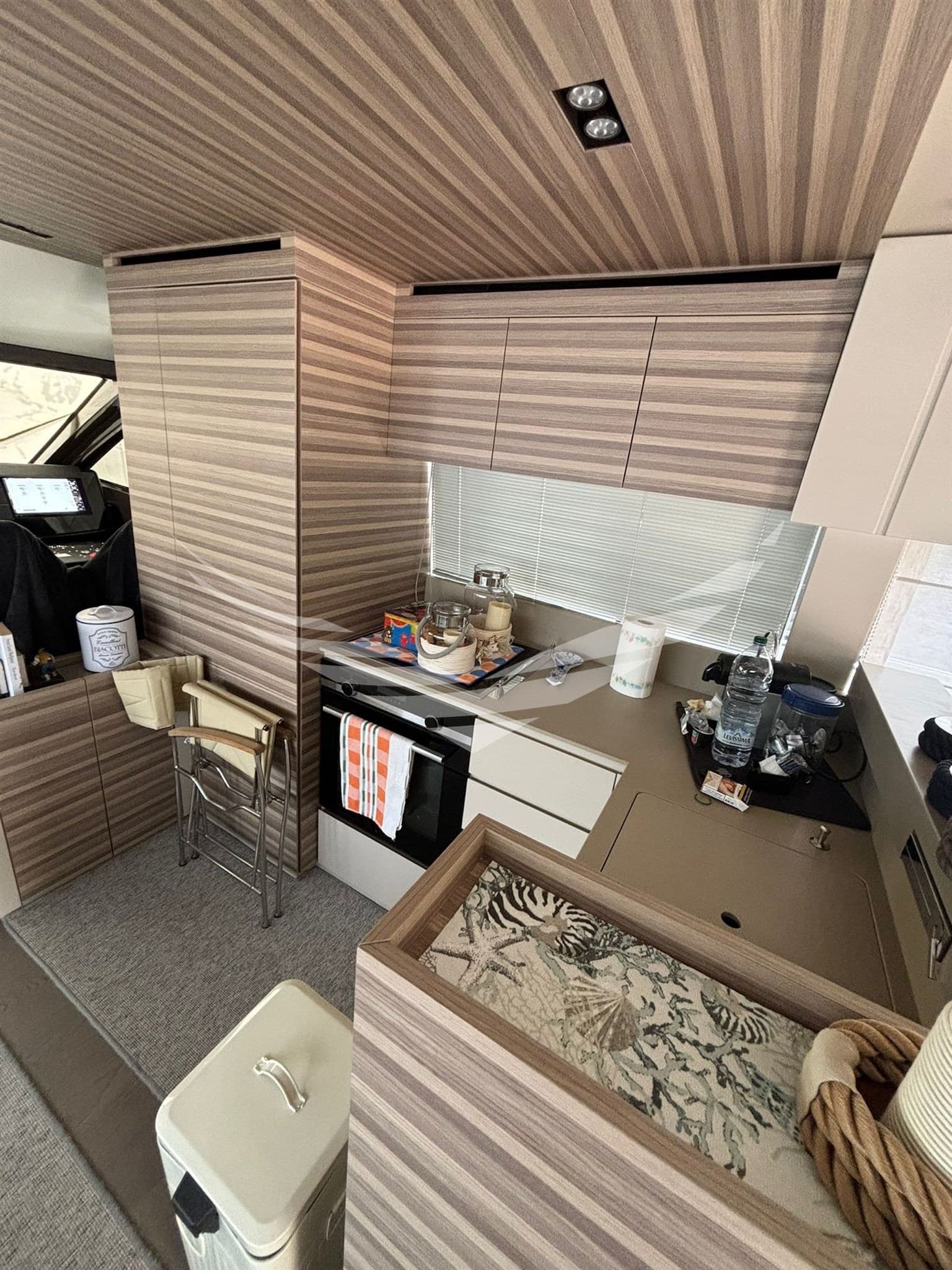Ferretti 670 usato - foto hero 11