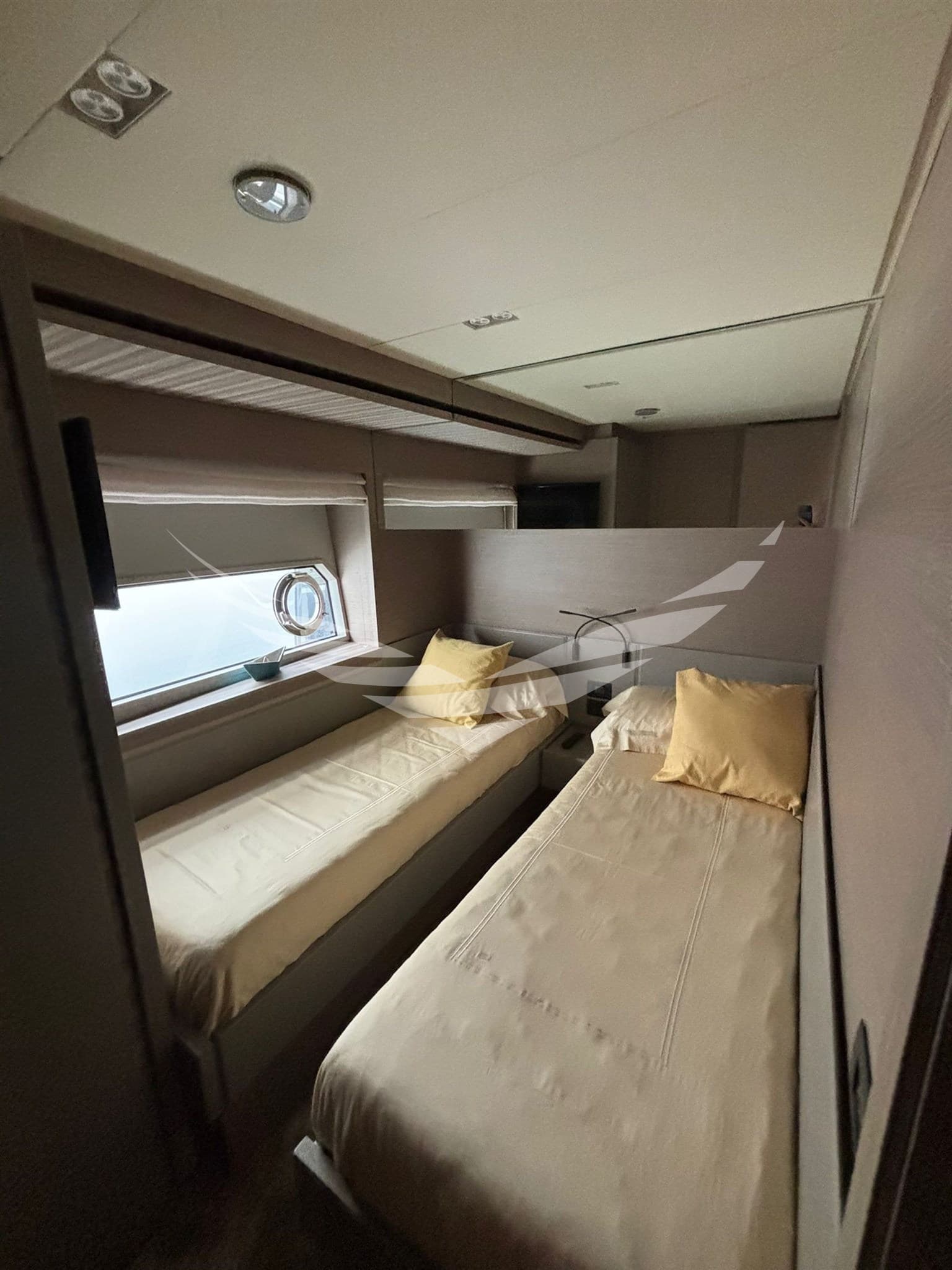 Ferretti 670 usato - foto hero 22