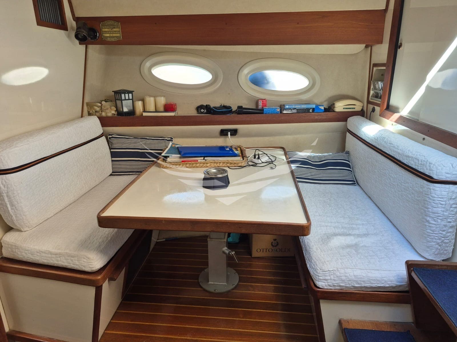 Bertram Yacht 38' Special usato - dettaglio 4