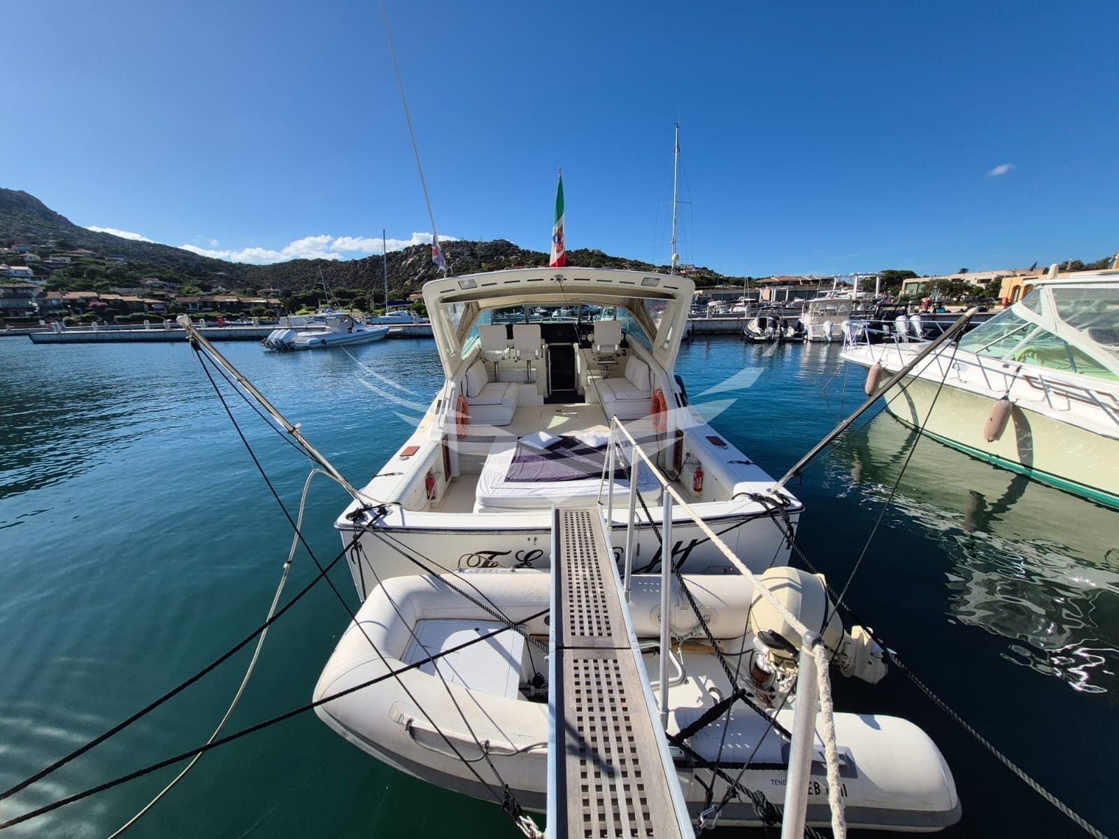 Bertram Yacht 38' Special usato - dettaglio 2
