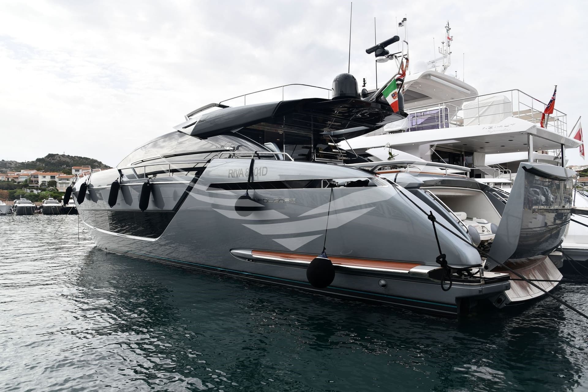 Riva 88 Folgore - Detail View 1 Riva 88 Folgore - Detail View 1