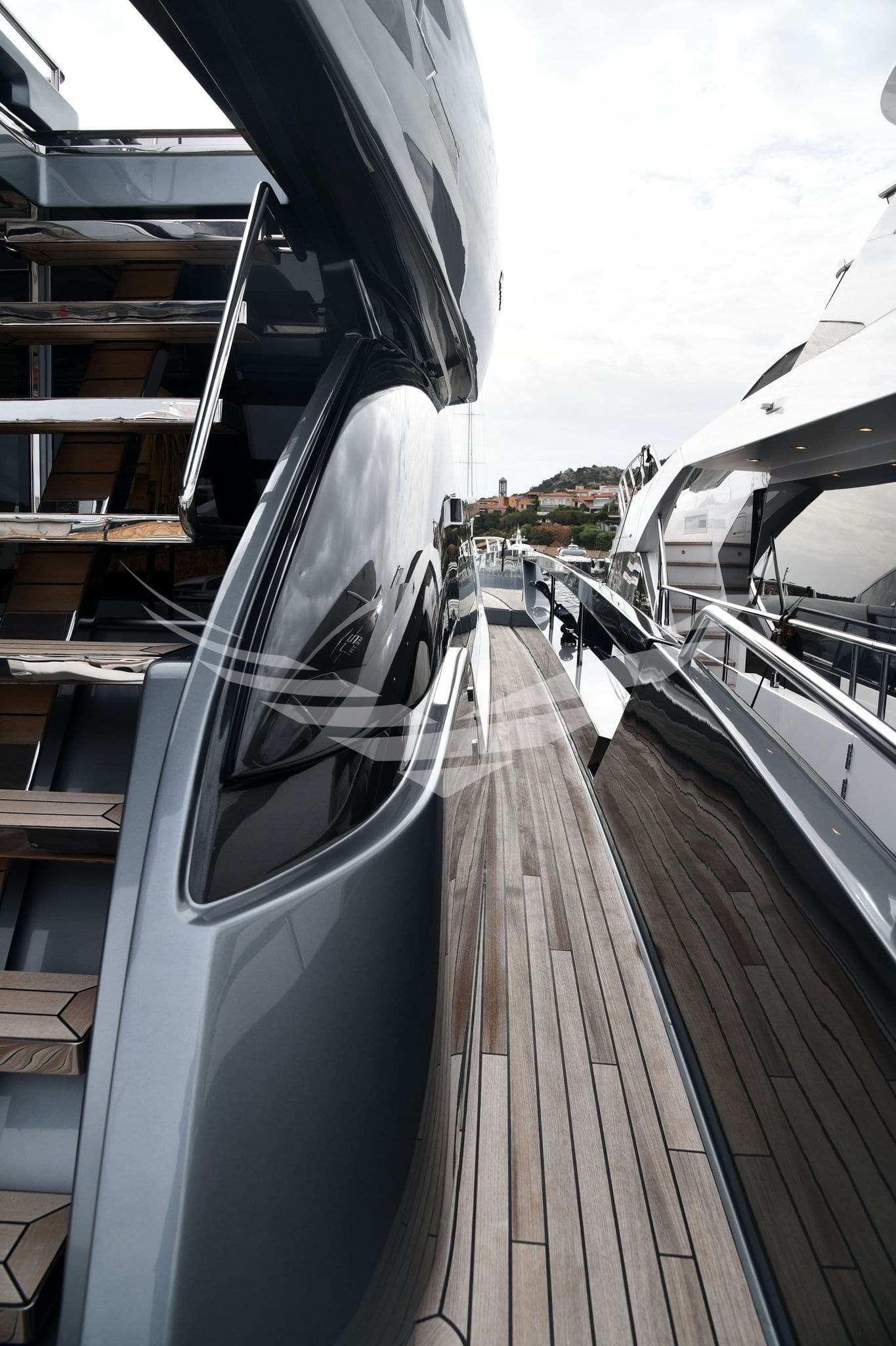 Riva 88 Folgore usato - foto hero 6