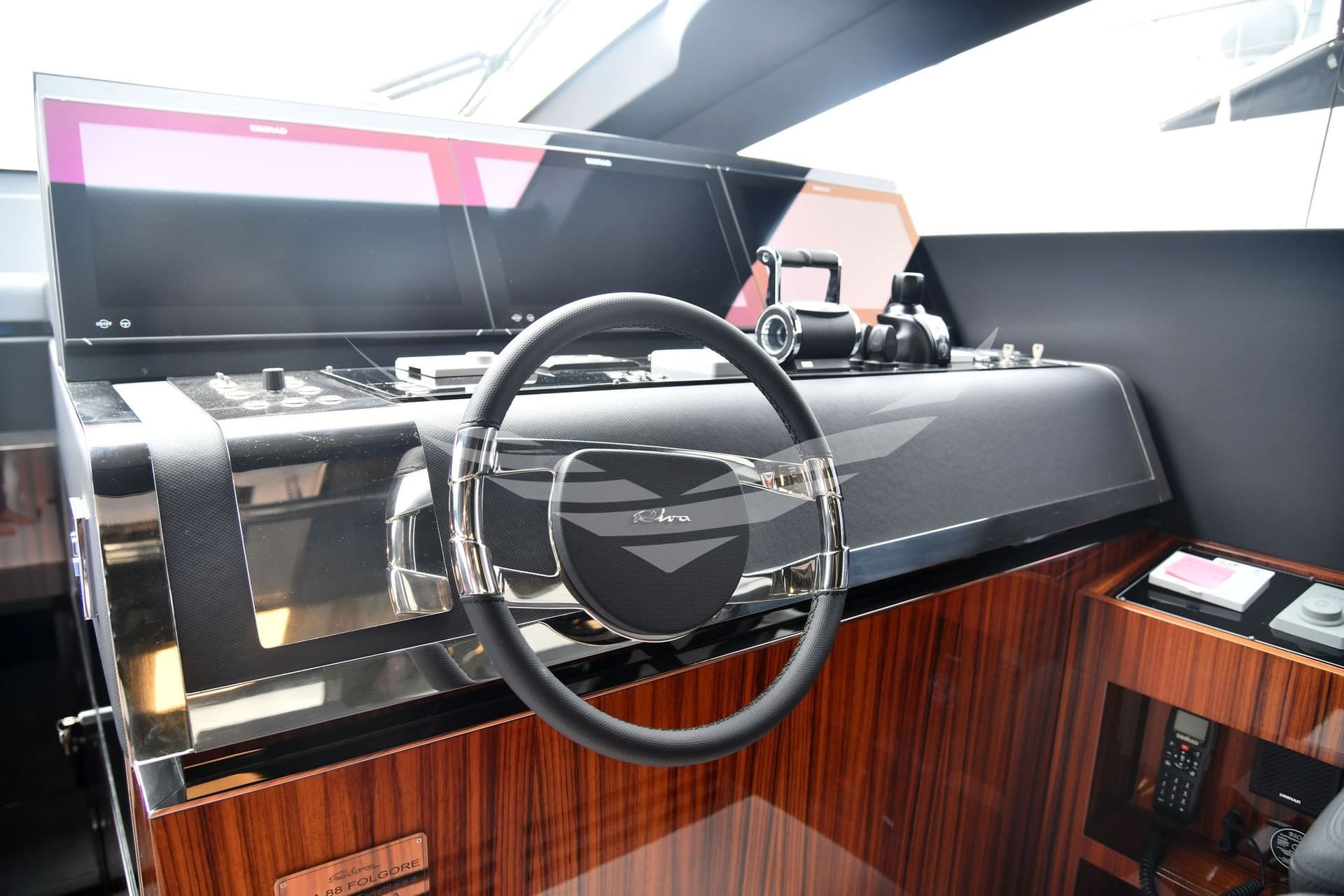 Riva 88 Folgore usato - foto hero 18