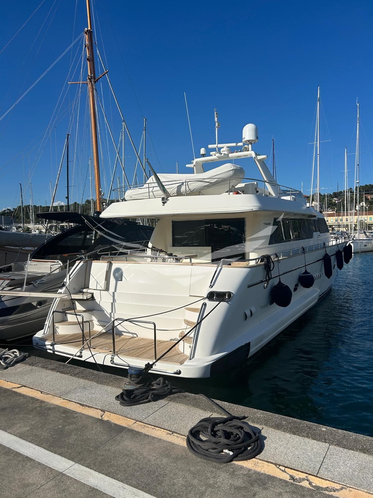 Falcon Yachts Falcon 82 S gebraucht - Detail 1