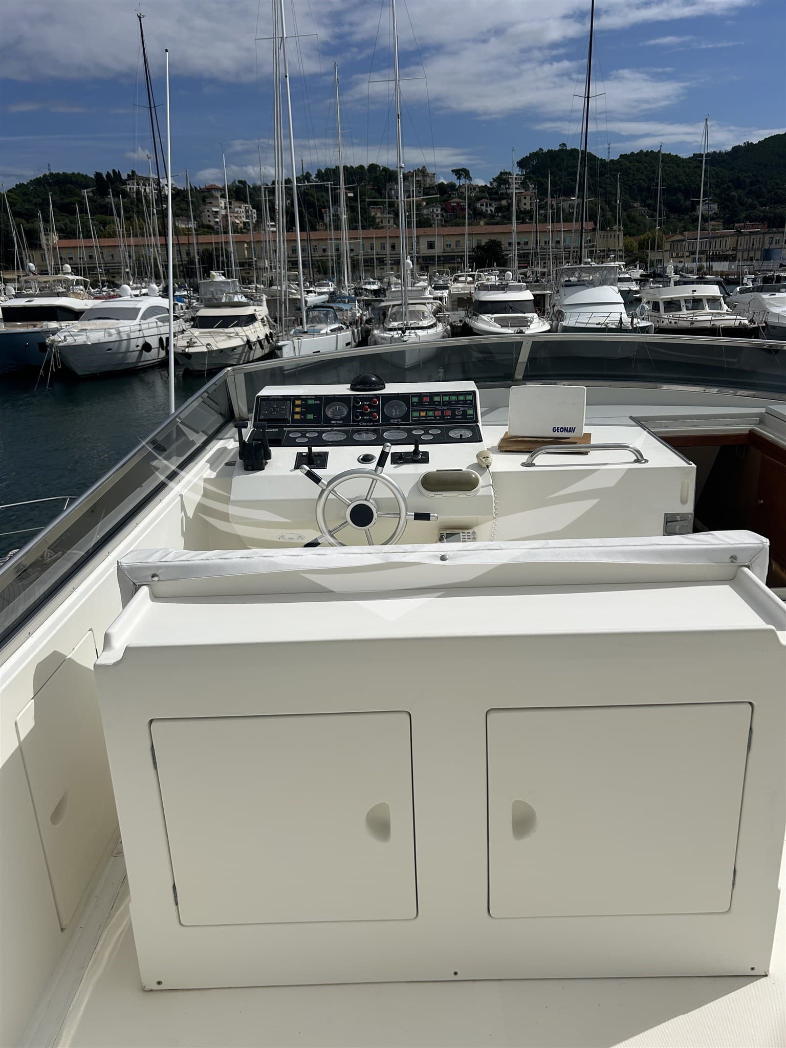 Falcon Yachts FALCON 82 S d'occasion - image hero 5