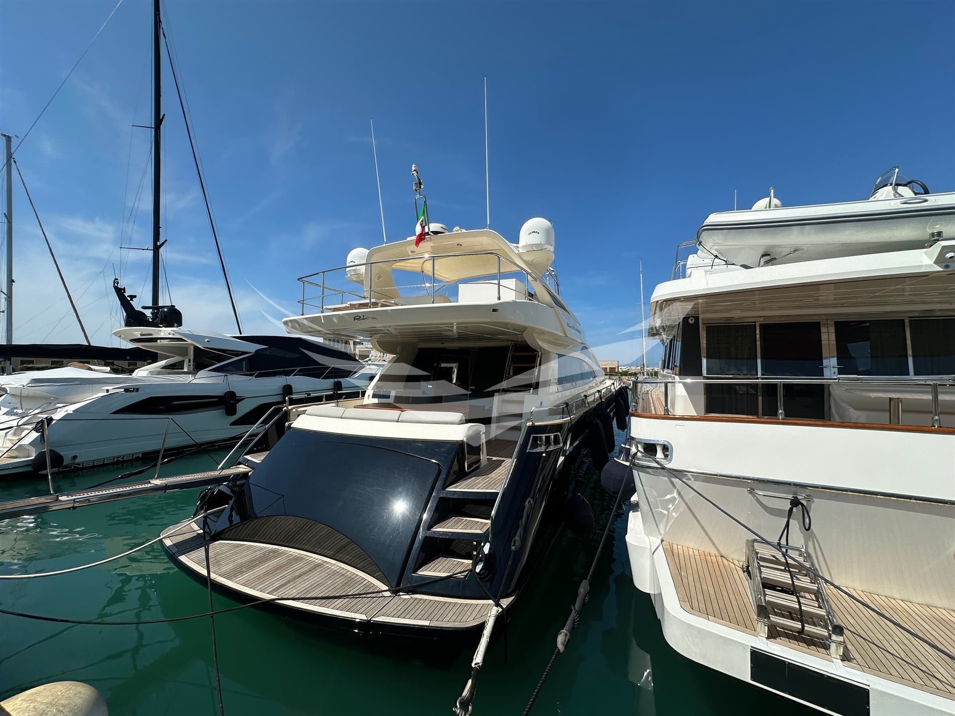 Riva Riva 75 Venere - Interior View Riva Riva 75 Venere - Interior View