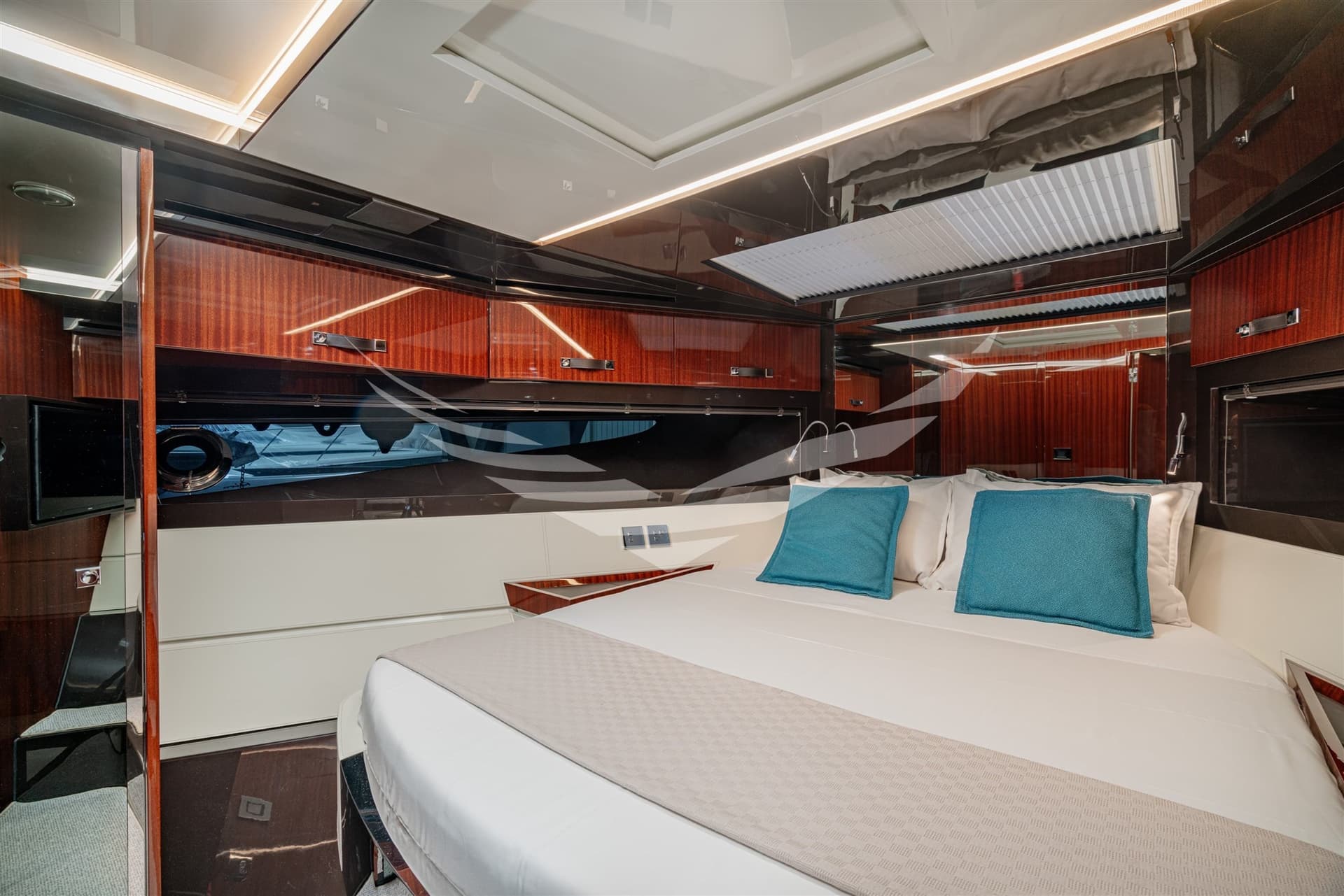 Riva 56 RIVALE usato - foto hero 24