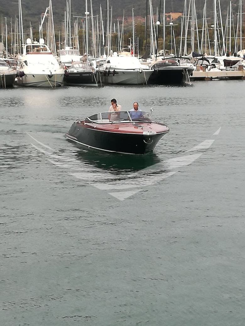 Riva Aquariva 33 used - detail 2