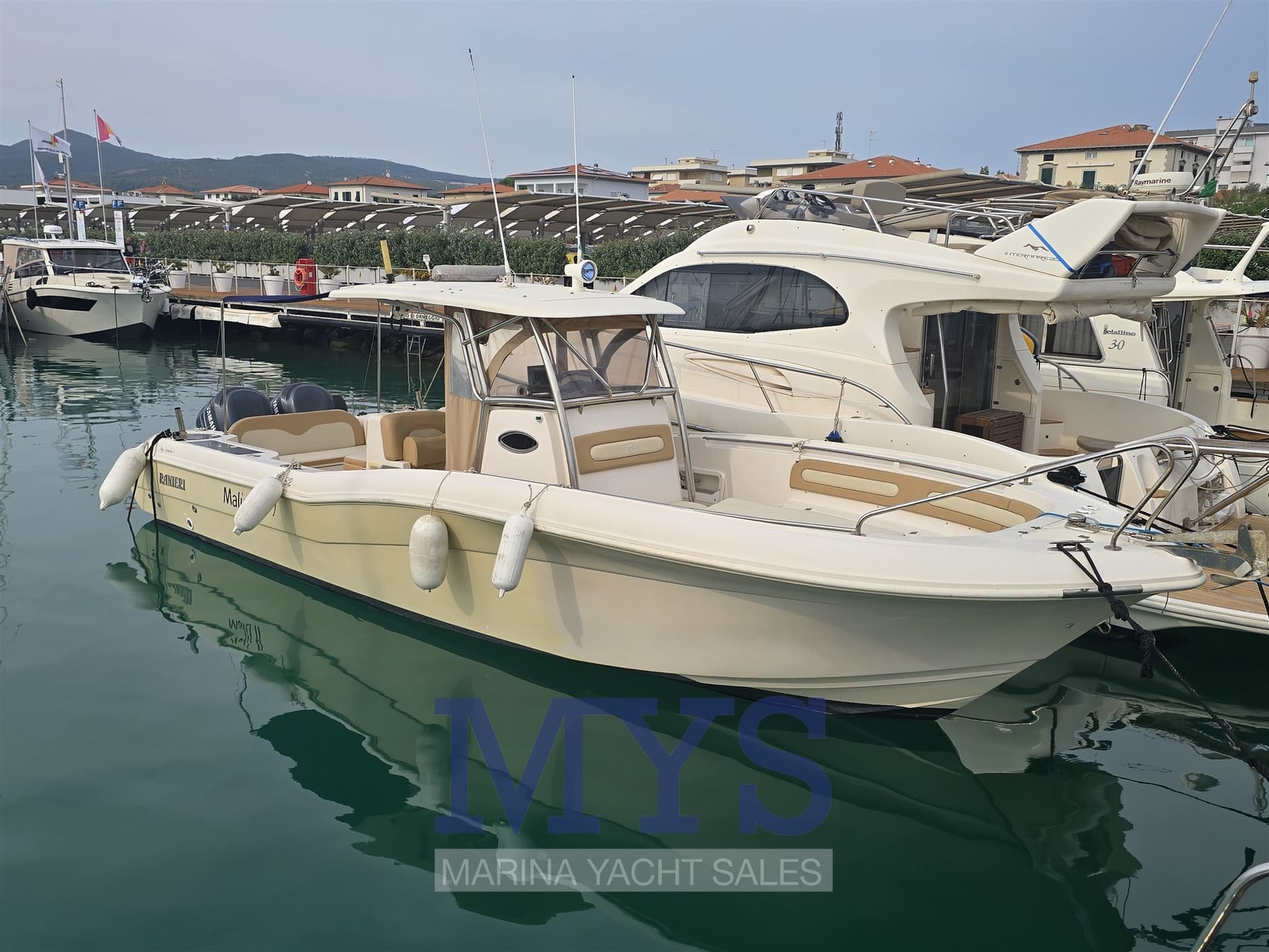 Ranieri 32 - Main View Ranieri 32 - Main View