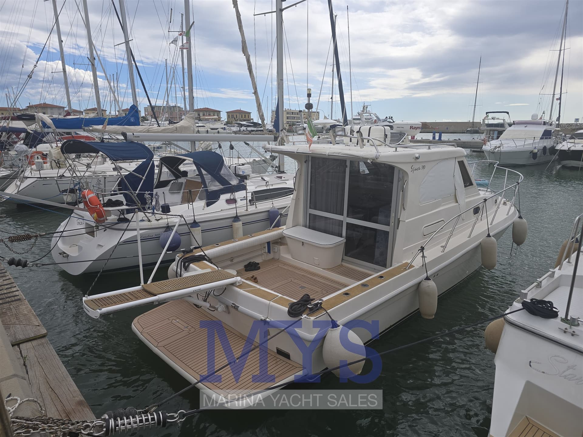 Space 310 Cruiser - Interior View Space 310 Cruiser - Interior View