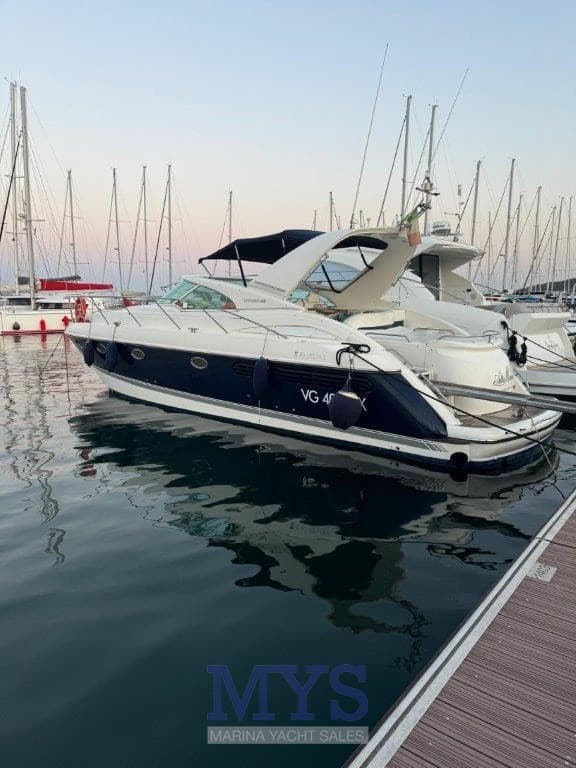 Fairline Targa 43 - Detail View 1 Fairline Targa 43 - Detail View 1