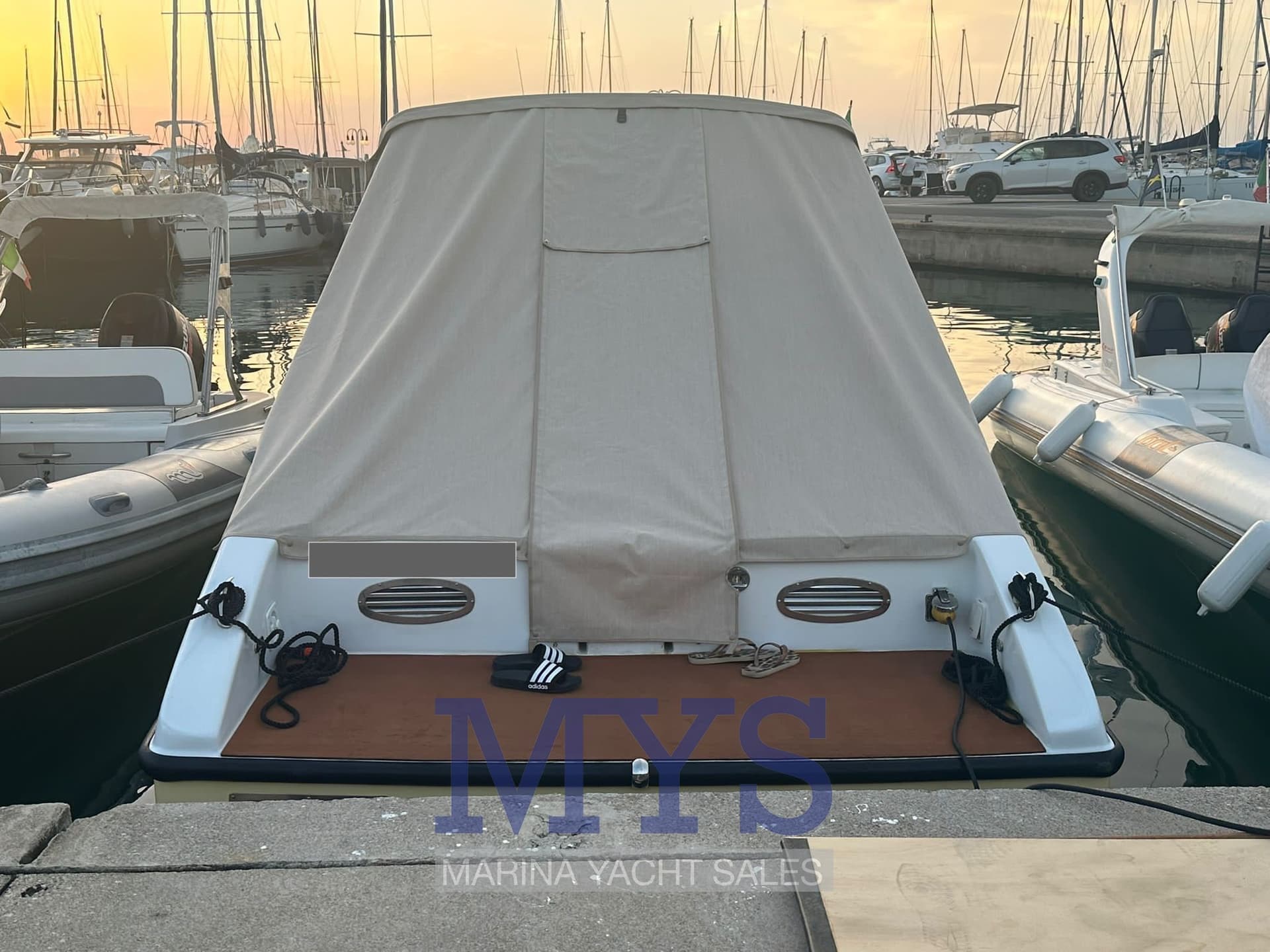 Euromar Montecarlo 33 Sport - Deck View Euromar Montecarlo 33 Sport - Deck View