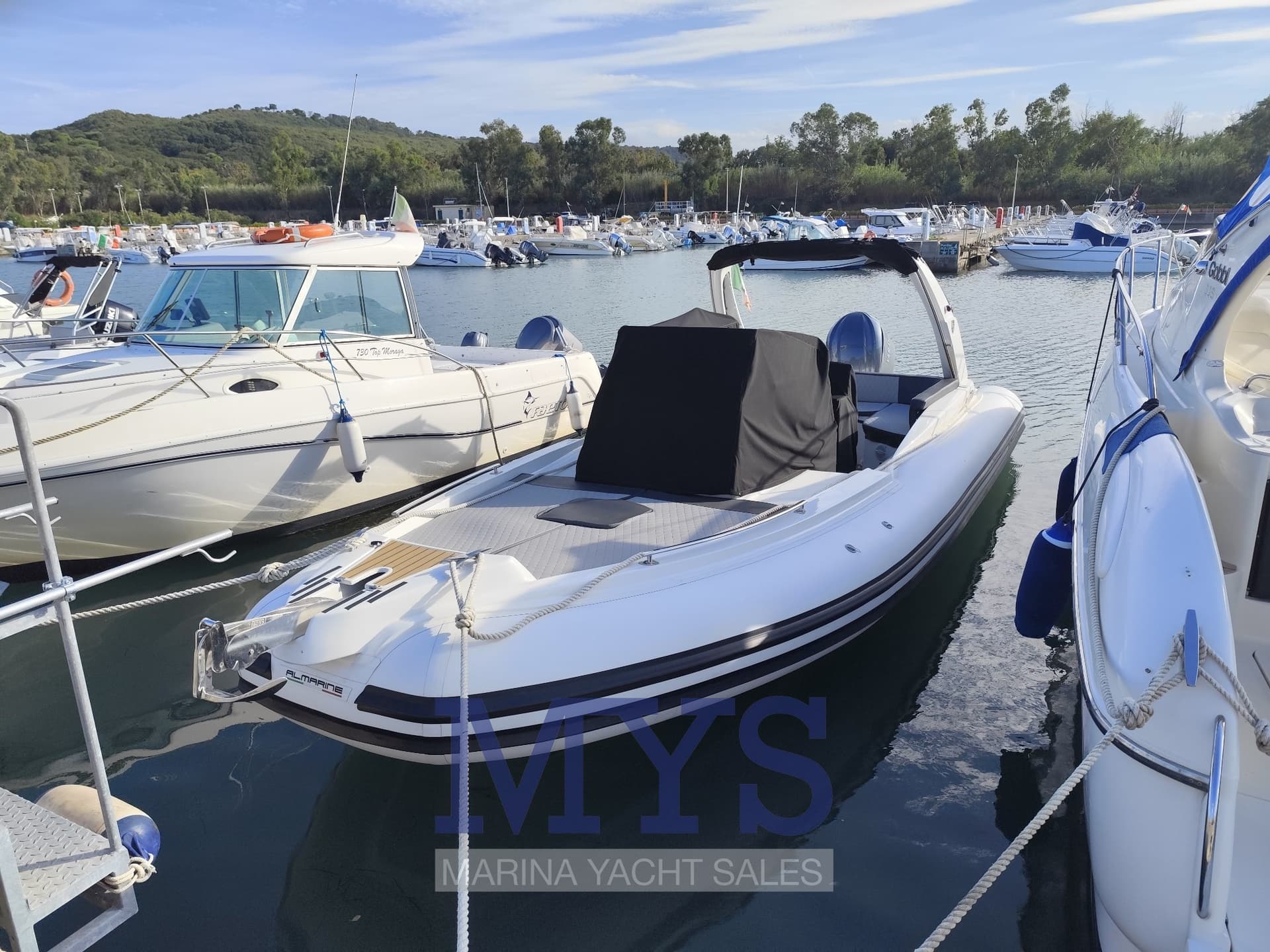 Almarine Maxi Rib Almar 820 S - Main View Almarine Maxi Rib Almar 820 S - Main View