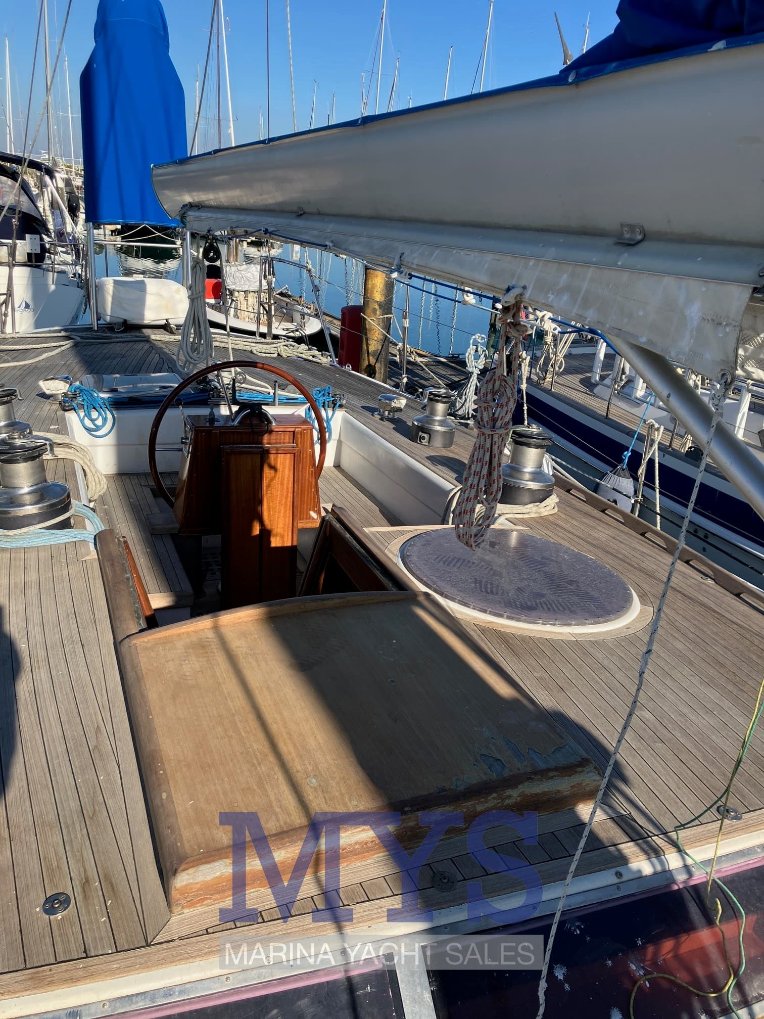 VelMare Vagabond 47 - Interior View VelMare Vagabond 47 - Interior View