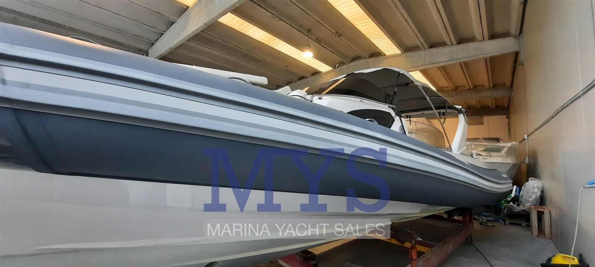 Salpa Soleil 33 - Detail View 1 Salpa Soleil 33 - Detail View 1