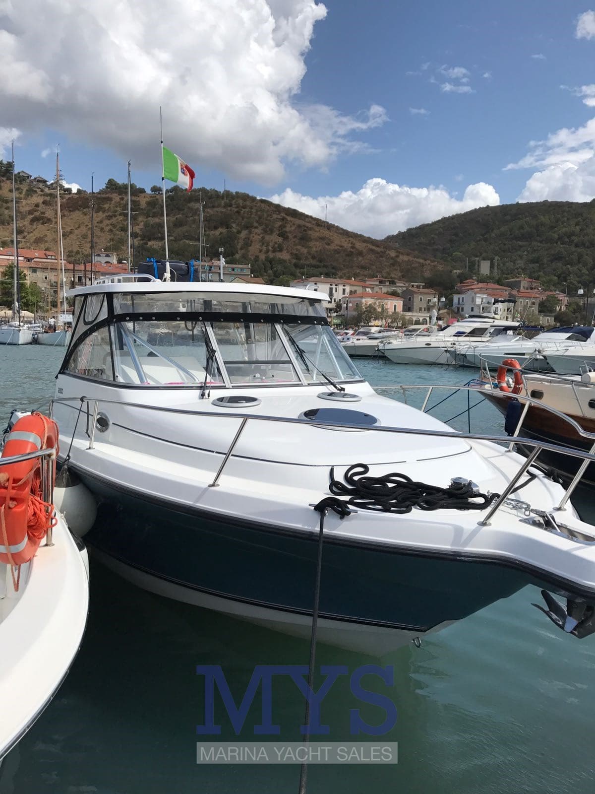 Century 2900 Express - Interior View Century 2900 Express - Interior View