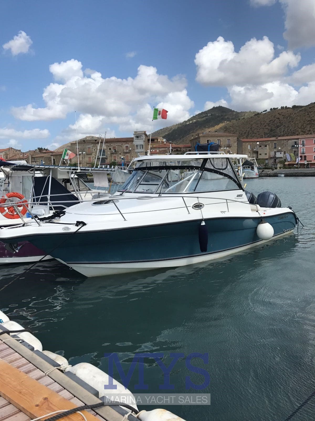 Century 2900 Express - Detail View 1 Century 2900 Express - Detail View 1