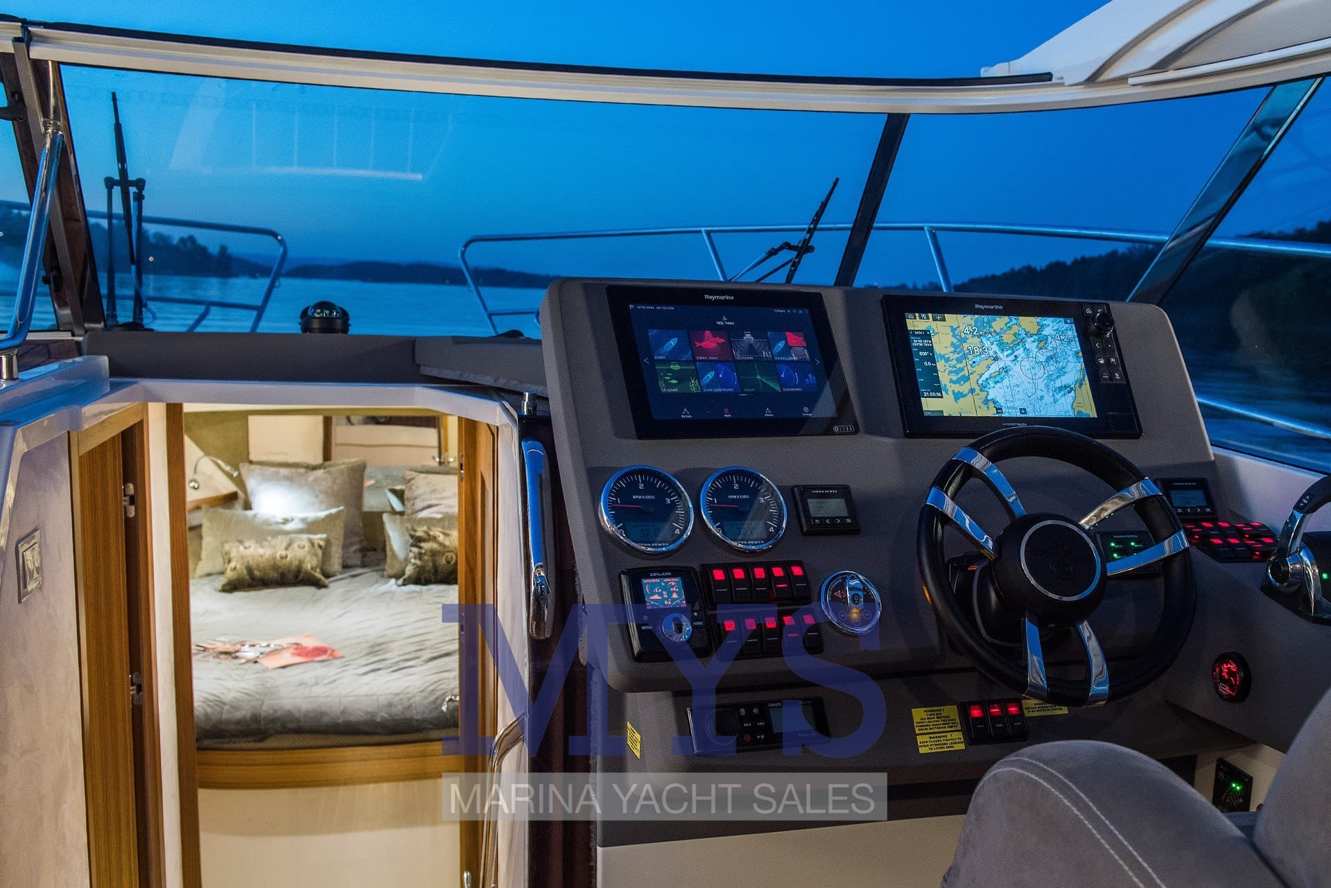 Marex 360 Cabriolet Cruiser usato - foto hero 14