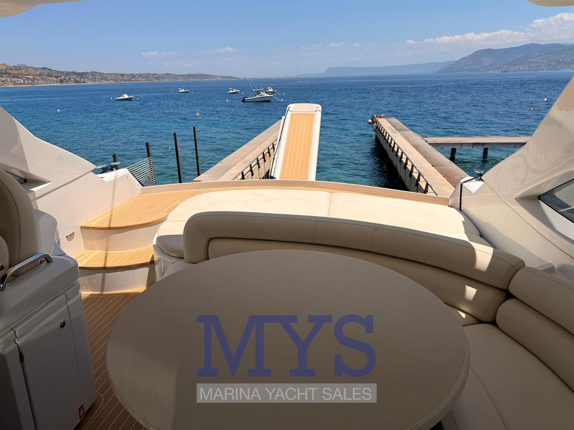 Pershing Pershing 43' used - hero image 9