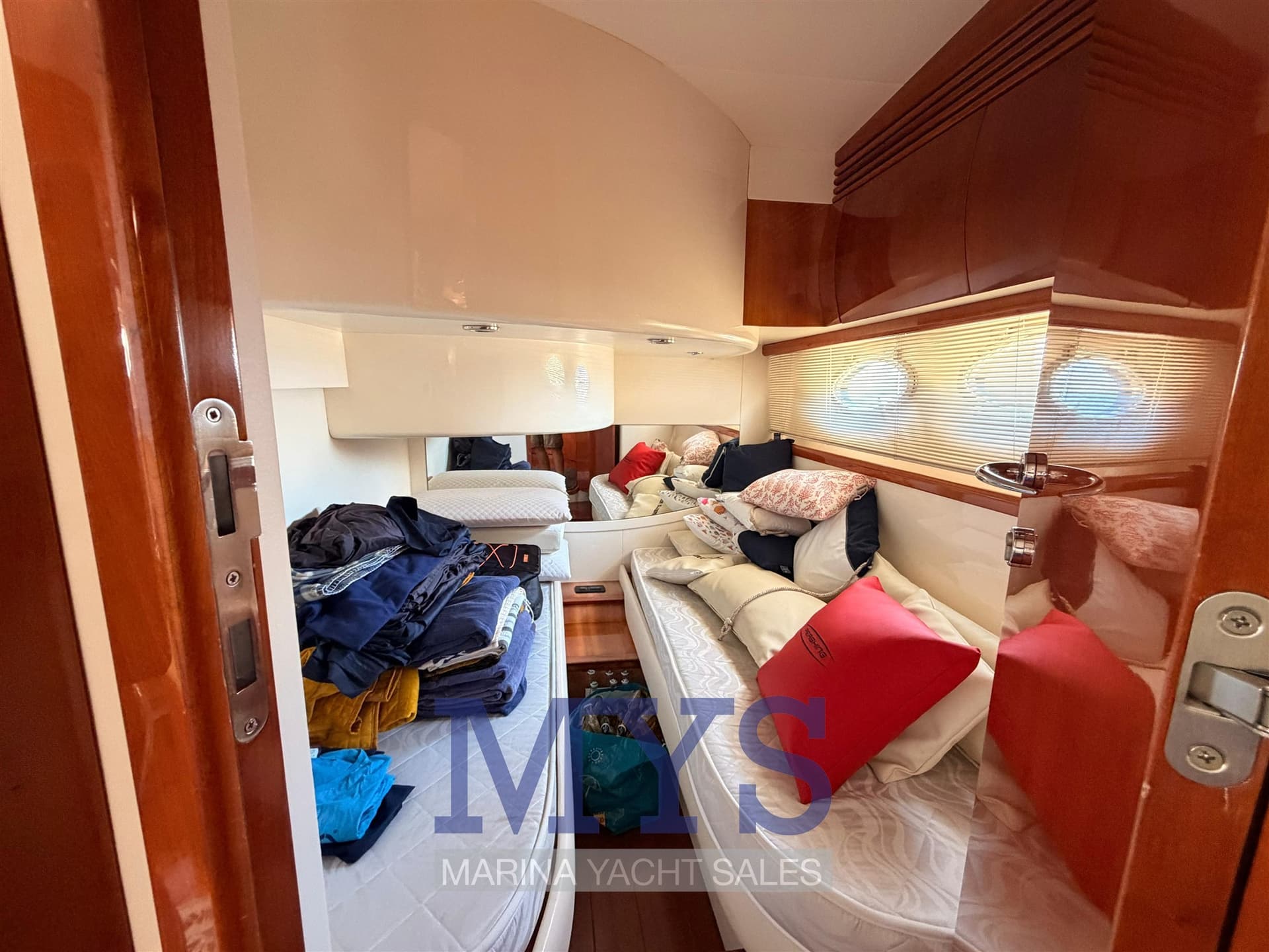 Pershing Pershing 43' used - hero image 20