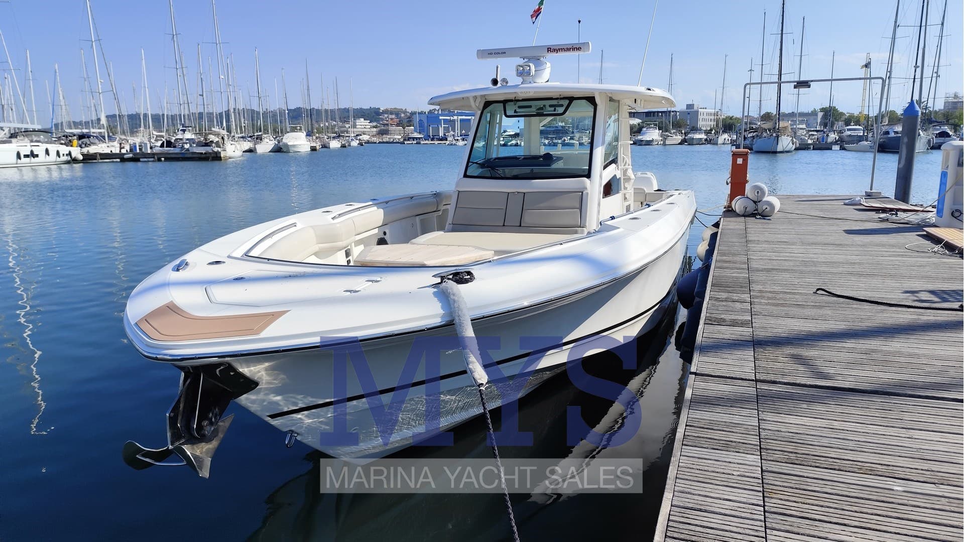 Boston Whaler 380 Outrage - Interior View Boston Whaler 380 Outrage - Interior View