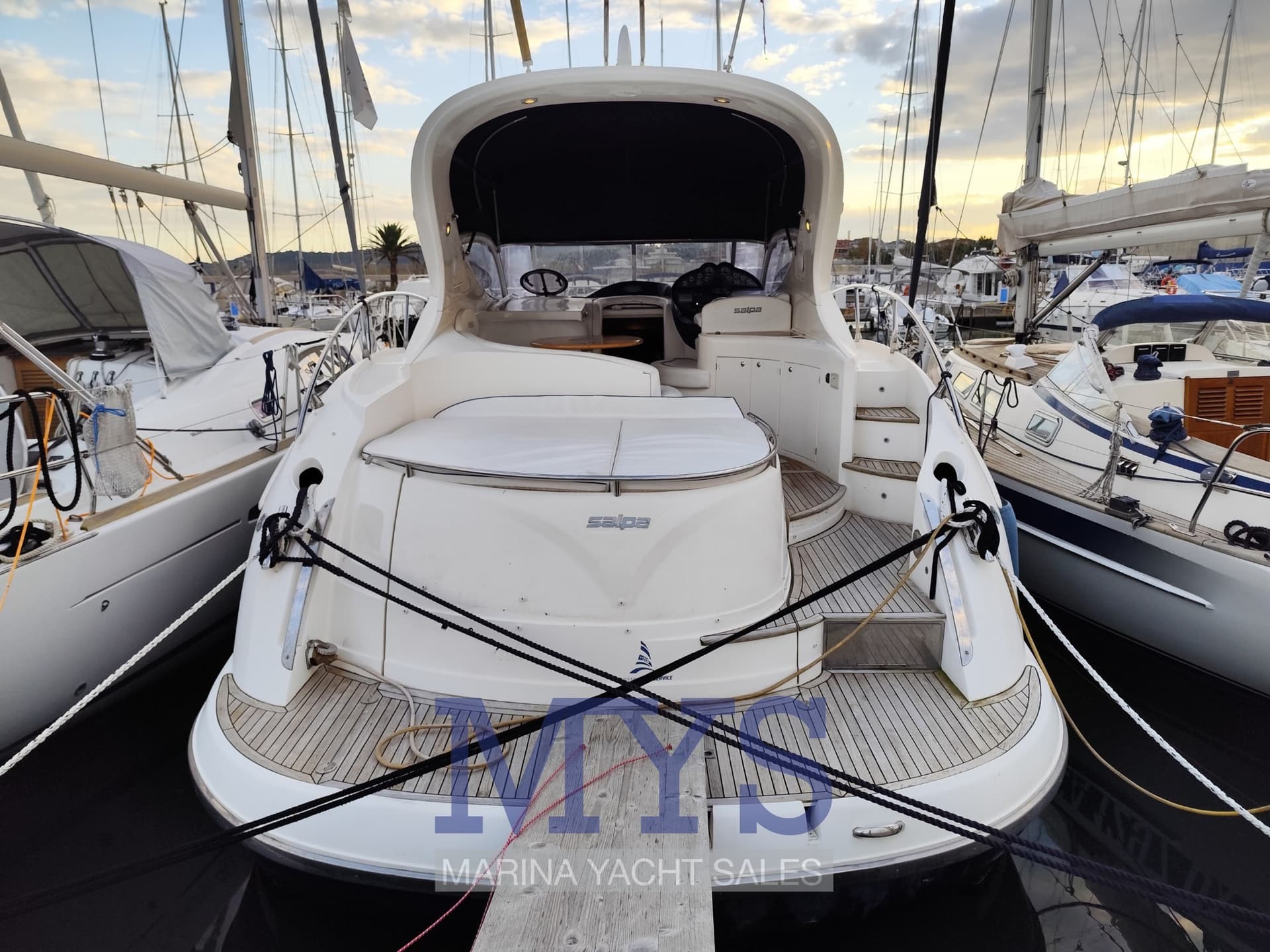 Salpa Laver 38.5 - Interior View Salpa Laver 38.5 - Interior View