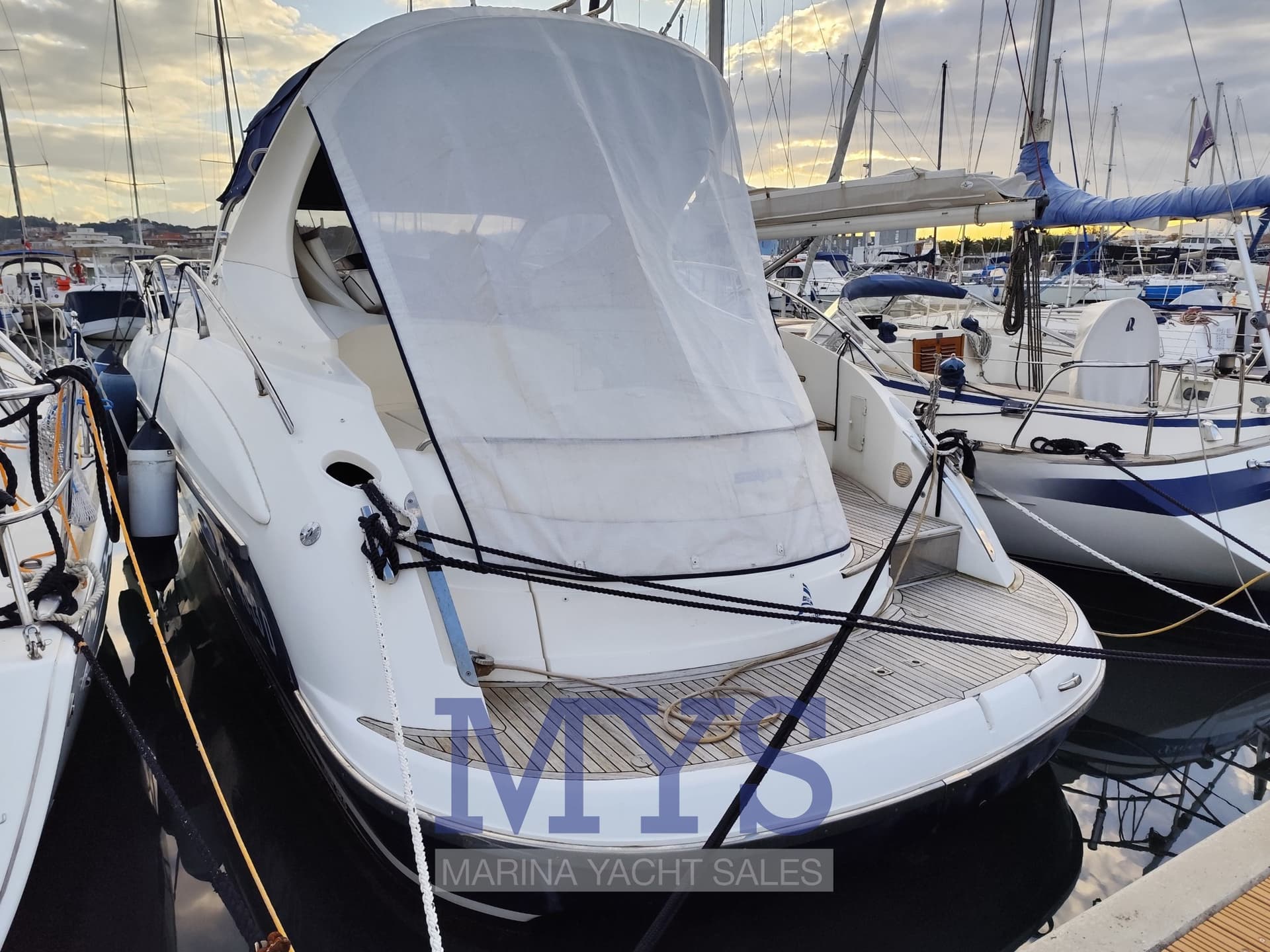 Salpa Laver 38.5 - Detail View 1 Salpa Laver 38.5 - Detail View 1