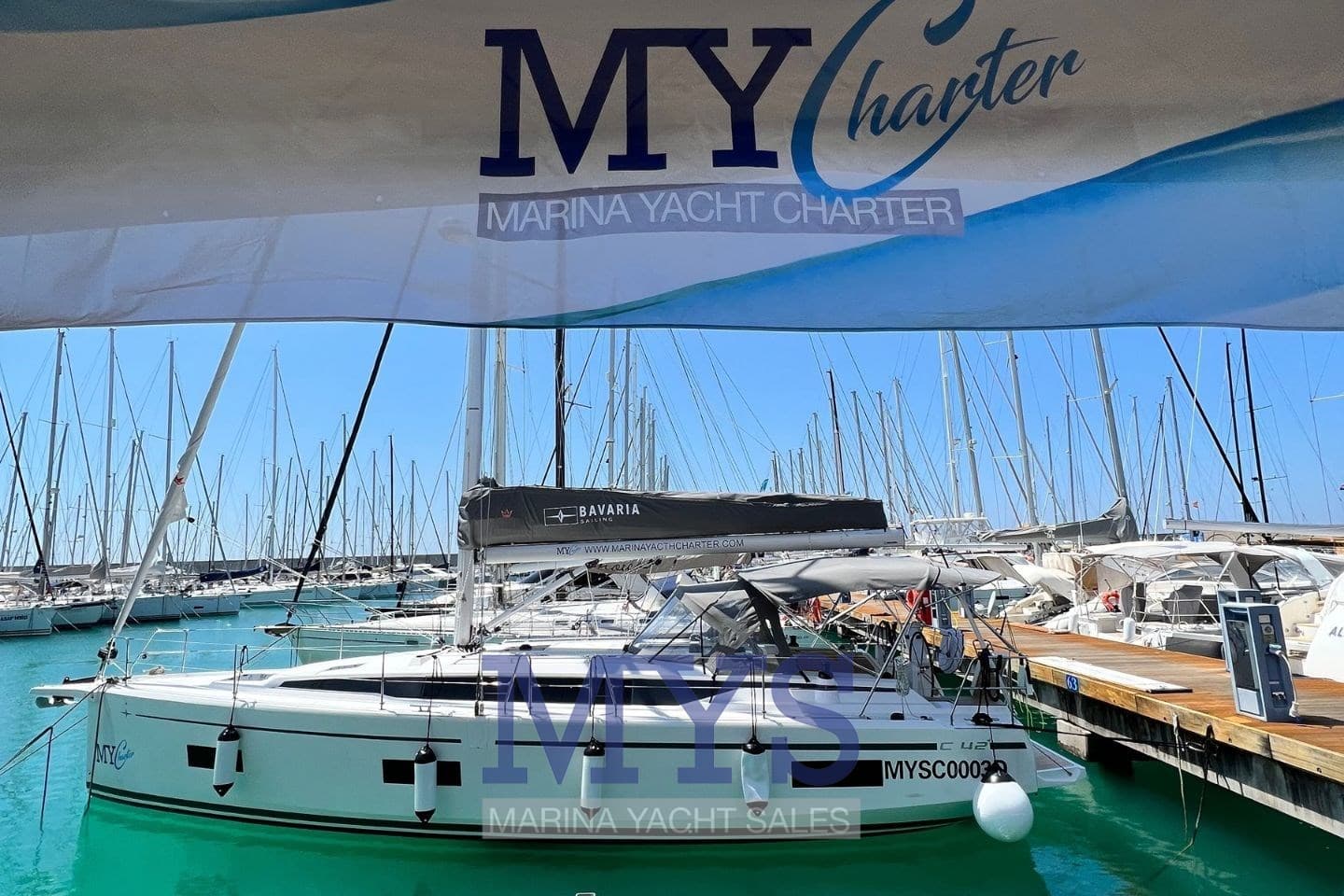 Bavaria C42 - Interior View Bavaria C42 - Interior View