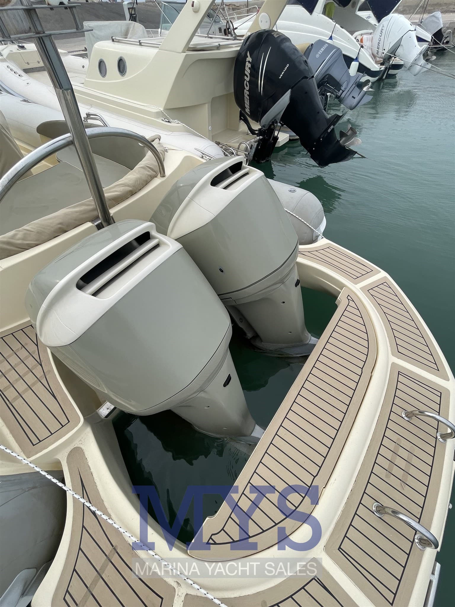 Nautica Service Sunsea 32 - Interior View Nautica Service Sunsea 32 - Interior View