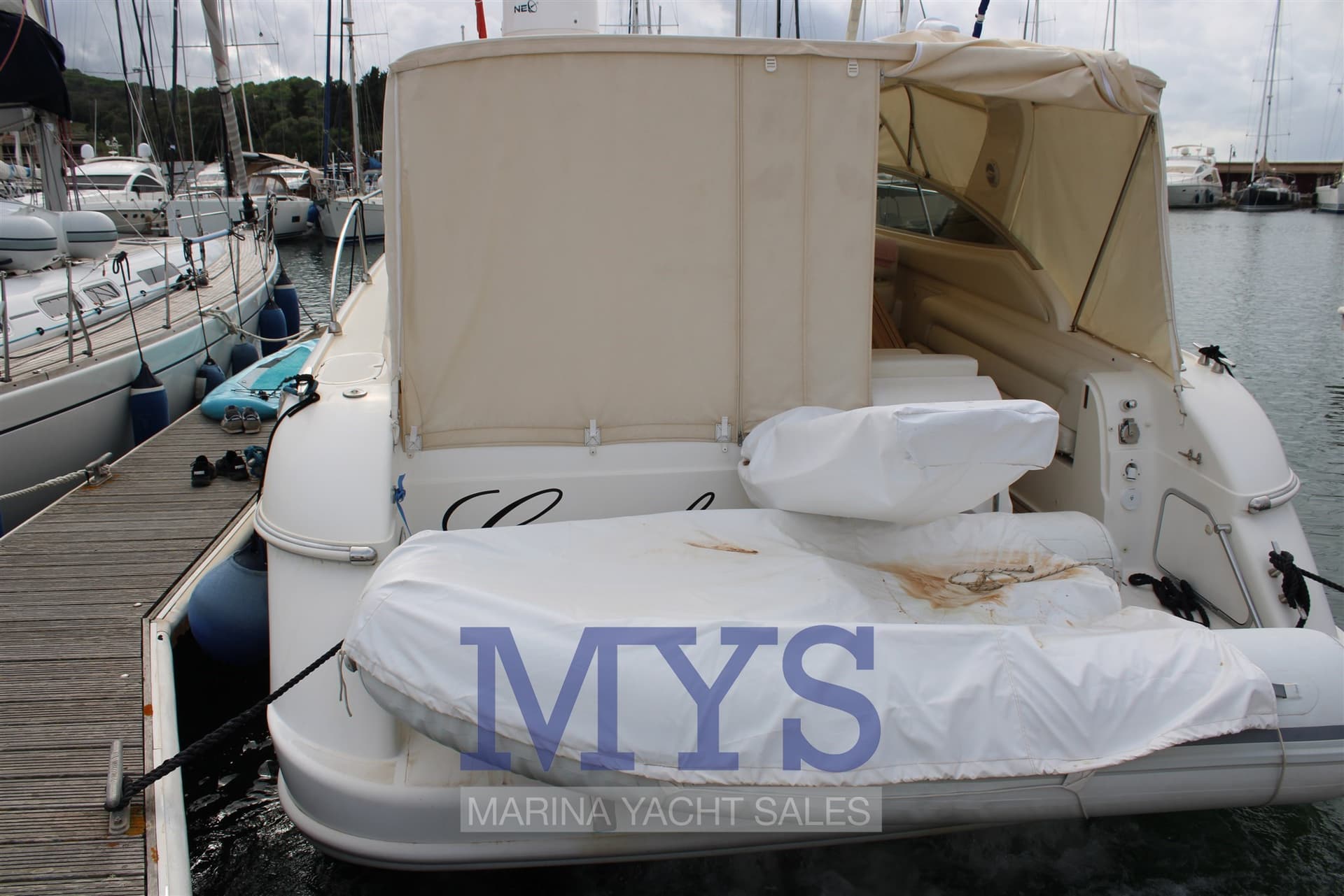 Fiart Mare Fiart 40' Genius - Detail View 1 Fiart Mare Fiart 40' Genius - Detail View 1