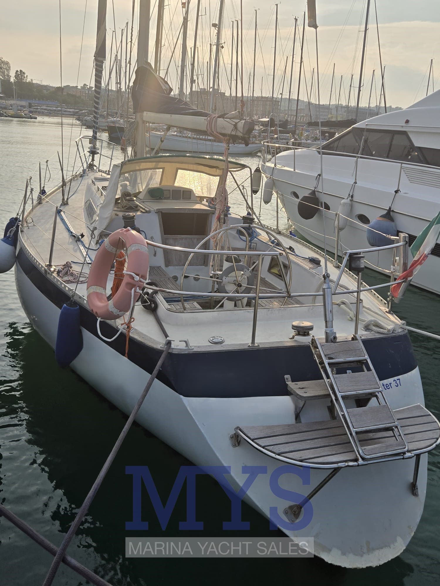 Oyster Heritage 37' - Main View Oyster Heritage 37' - Main View