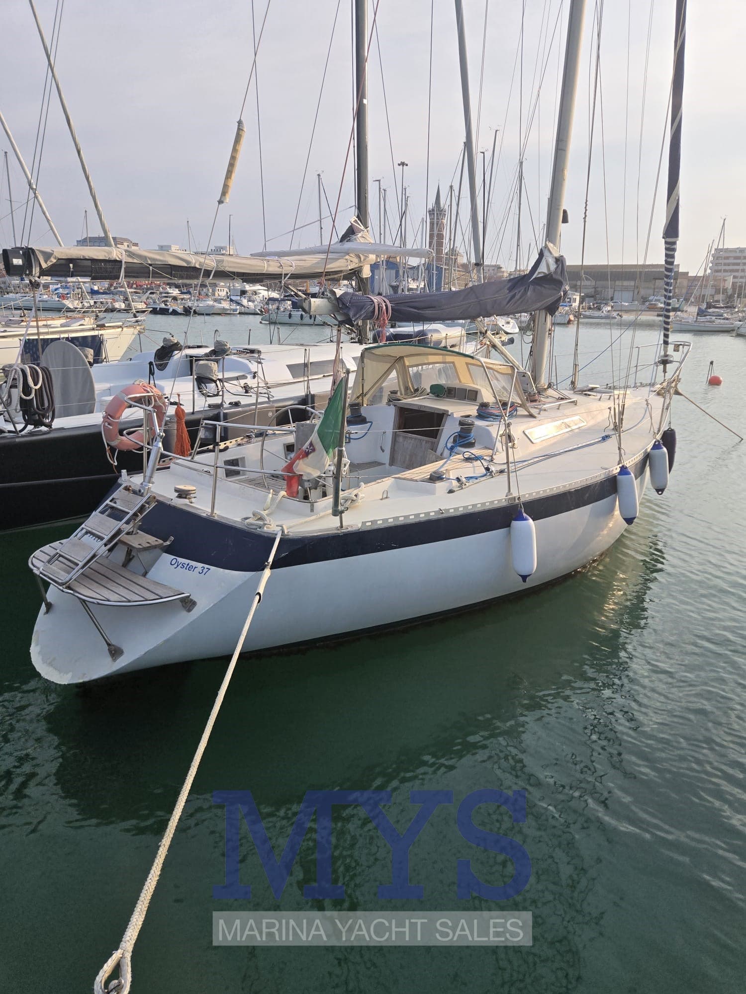 Oyster Heritage 37' - Detail View 1 Oyster Heritage 37' - Detail View 1