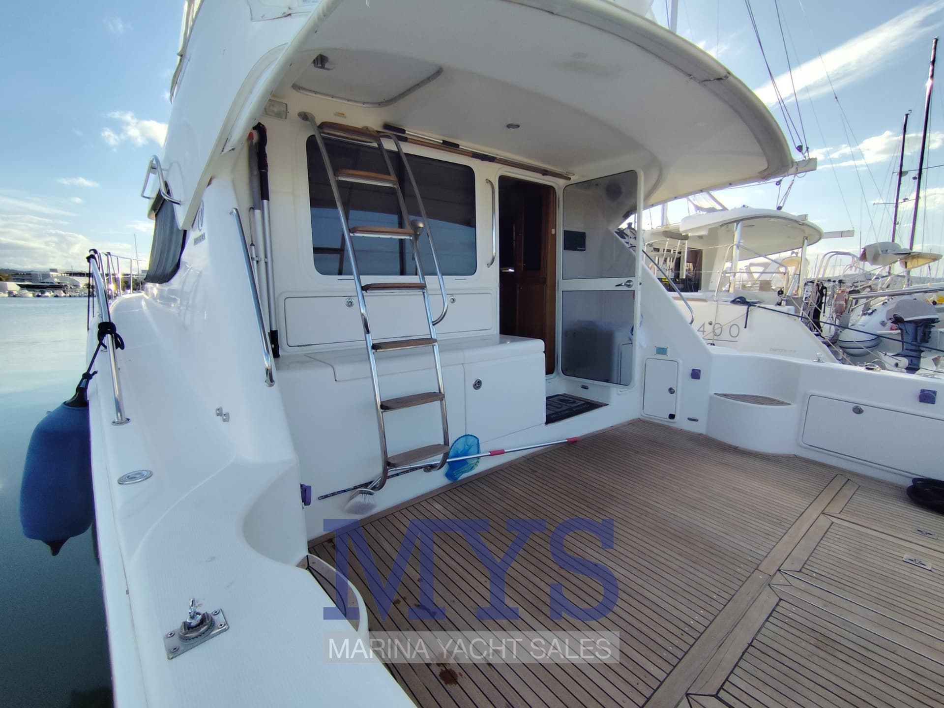 Riviera Marine 47 Flybridge usato - foto hero 5