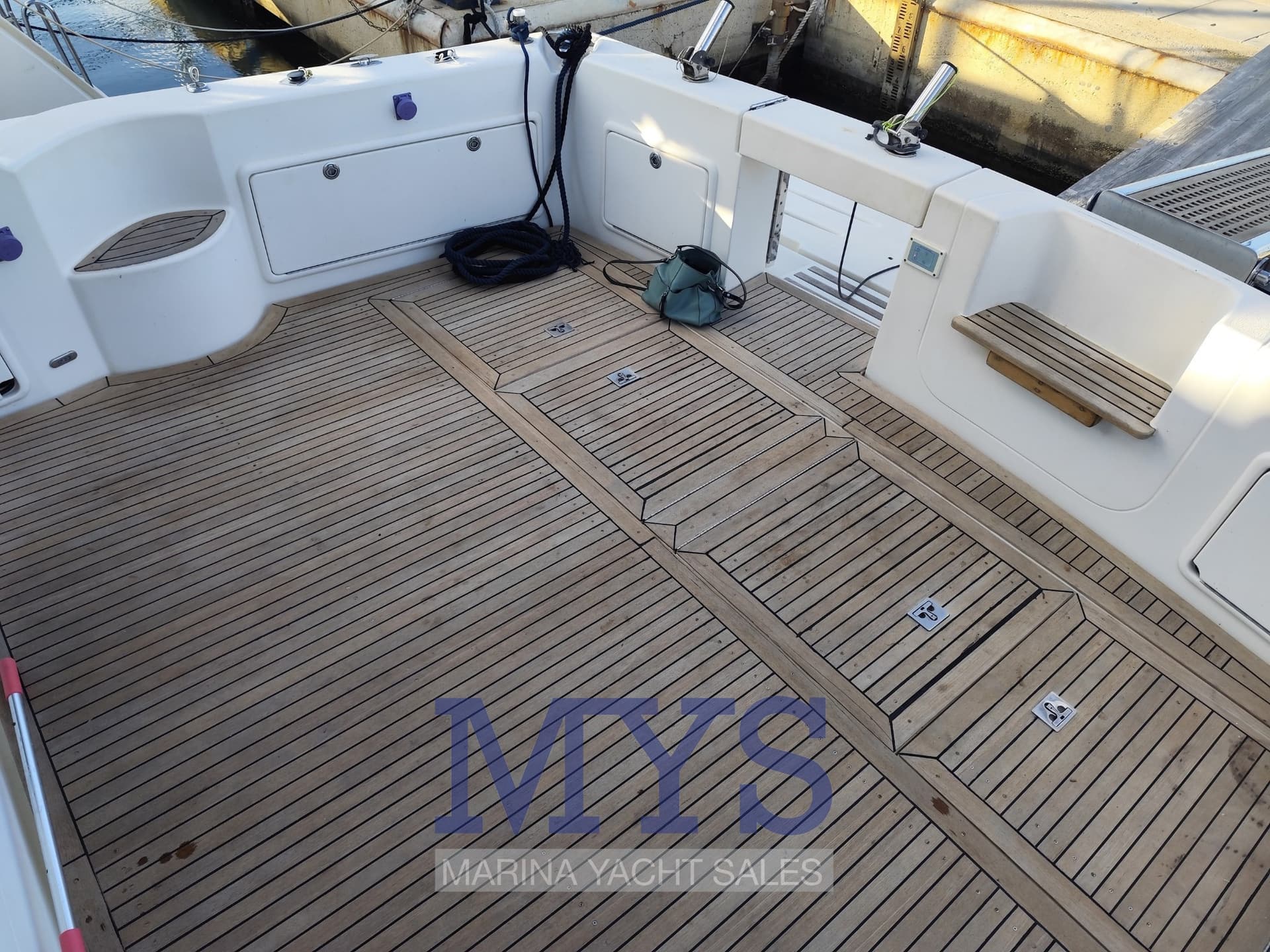 Riviera Marine 47 Flybridge usato - foto hero 6