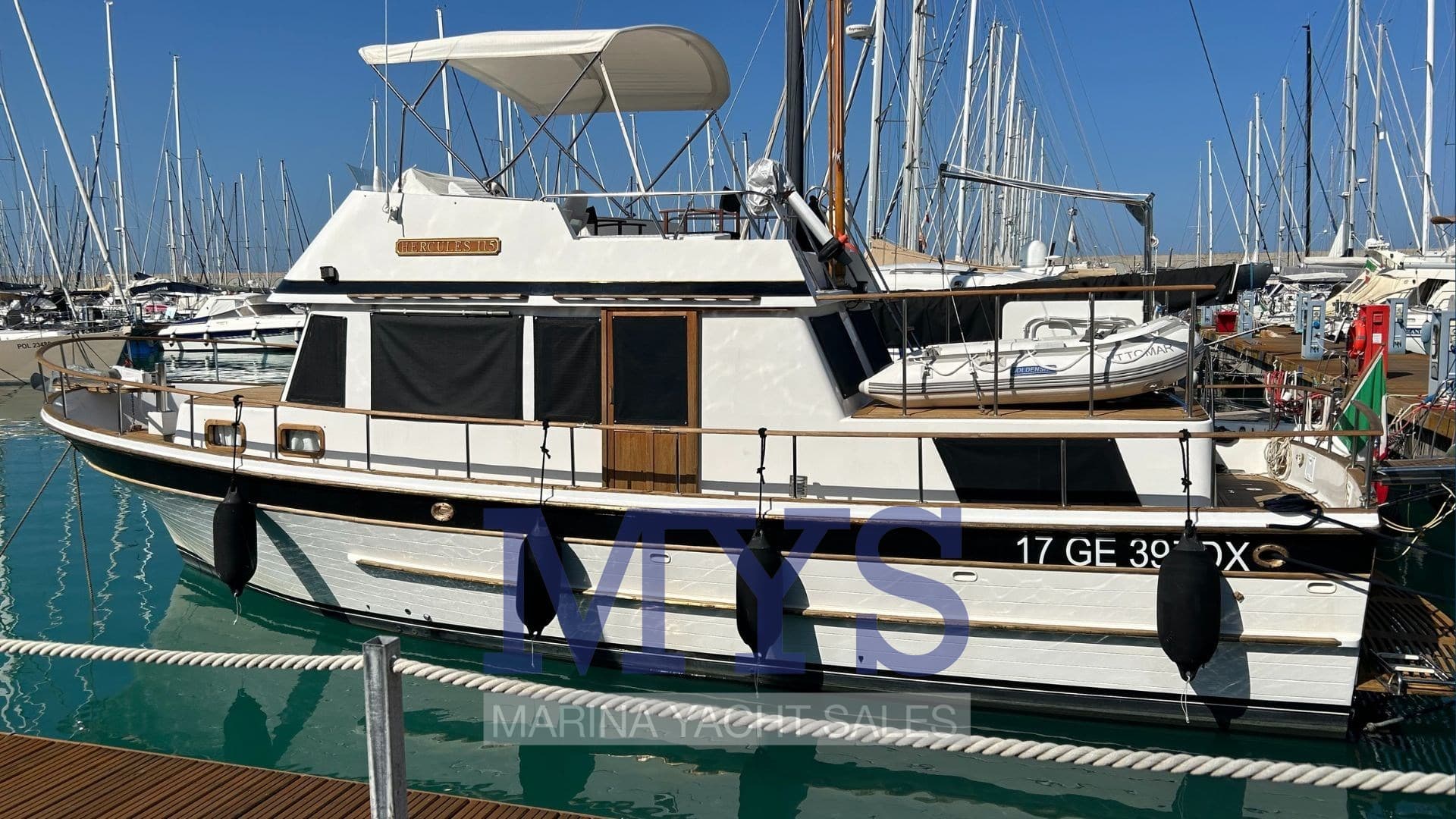 Chung Hwa Boat Hercules 115 - Detail View 1 Chung Hwa Boat Hercules 115 - Detail View 1