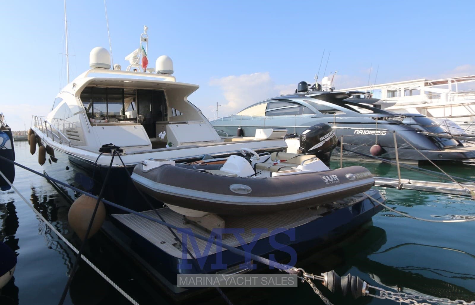 Uniesse Marine Uniesse 75 Ht - Interior View Uniesse Marine Uniesse 75 Ht - Interior View