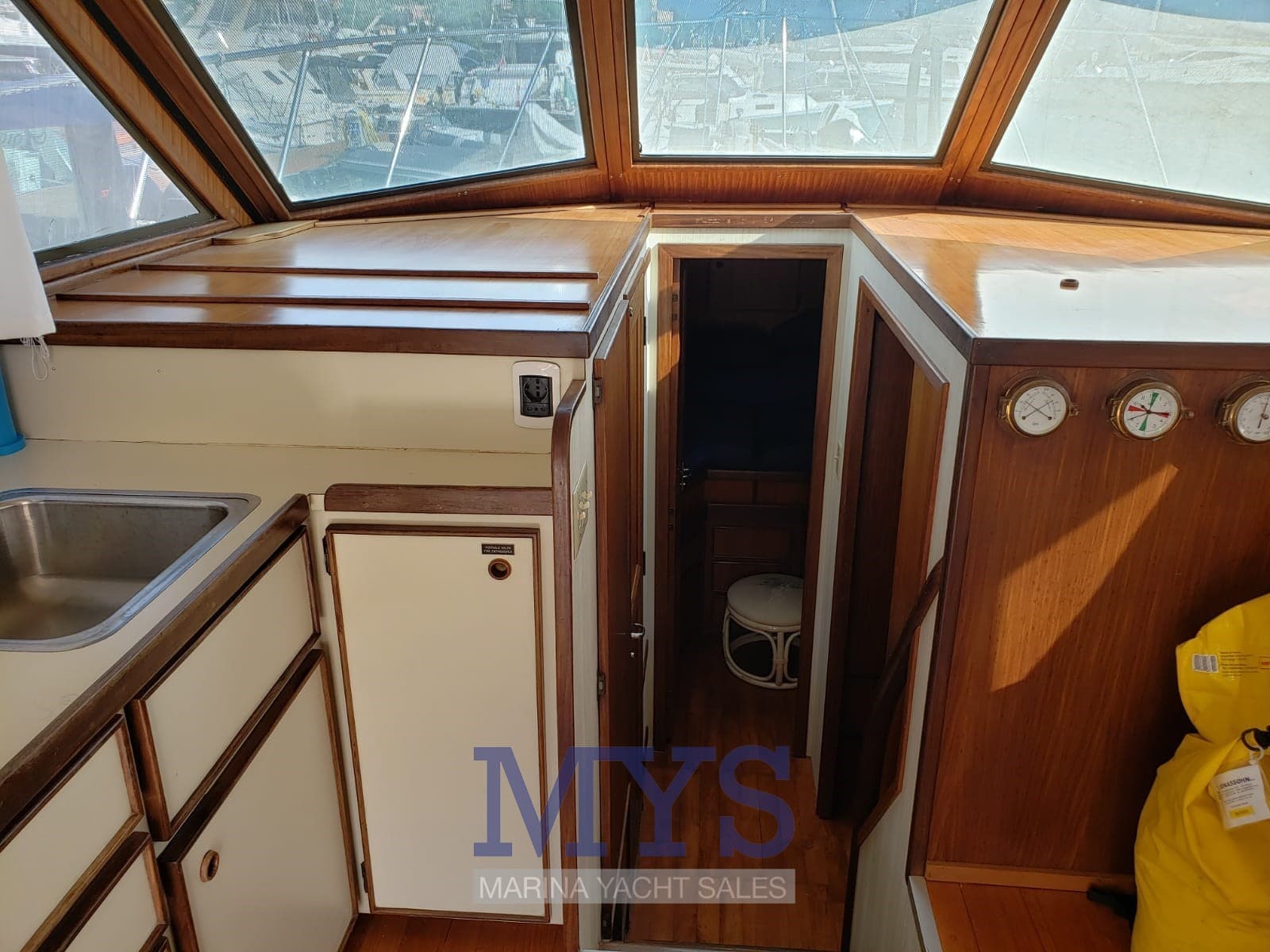 Hatteras HATTERAS 36 CONV. usato - foto hero 16