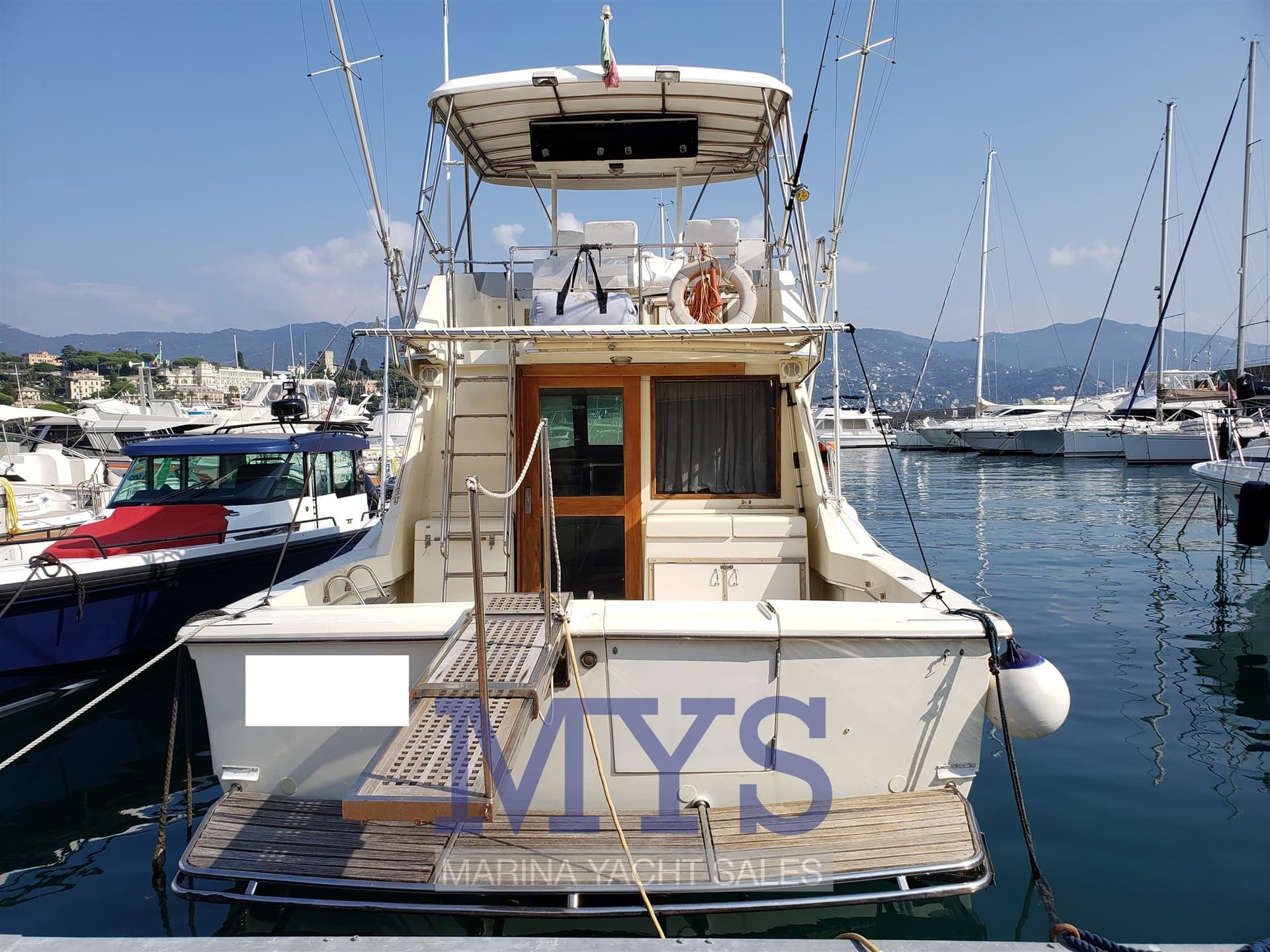 Hatteras Hatteras 36 Conv. - Main View Hatteras Hatteras 36 Conv. - Main View